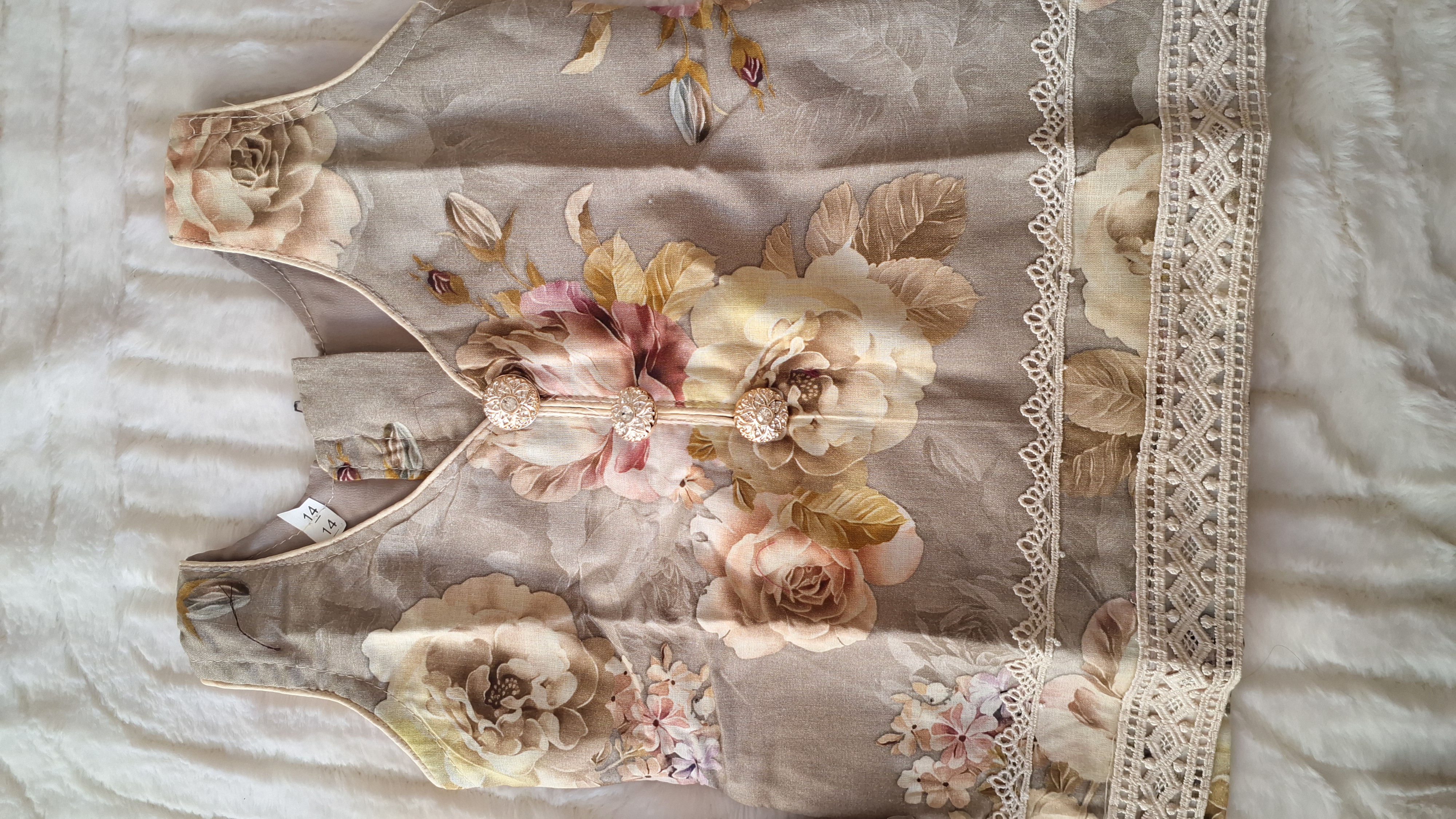 Baby's Printed salwar suit, size 14, 16, 18