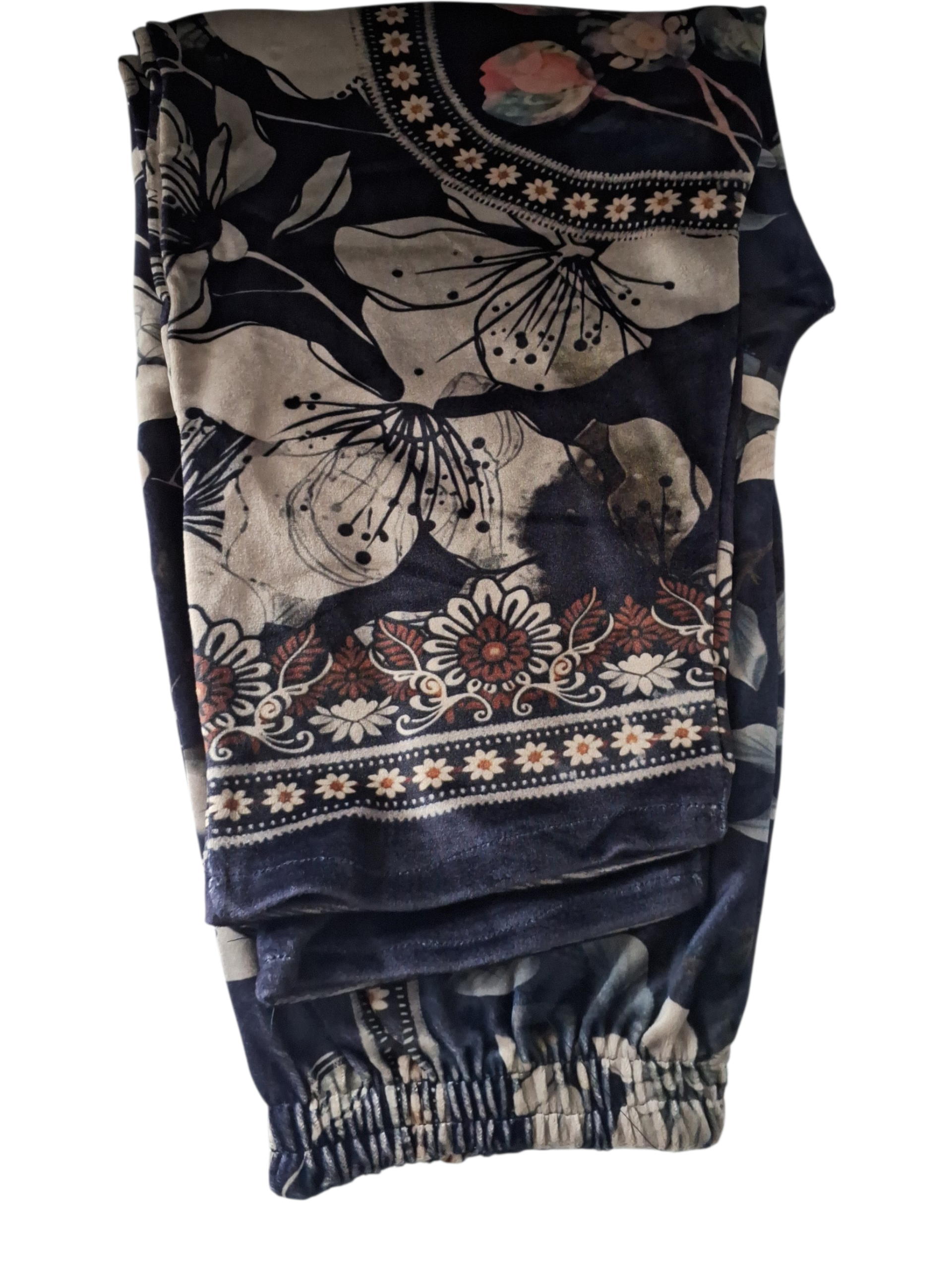 Multi colored Printed Velvet Co-ord Set – size 42-44 