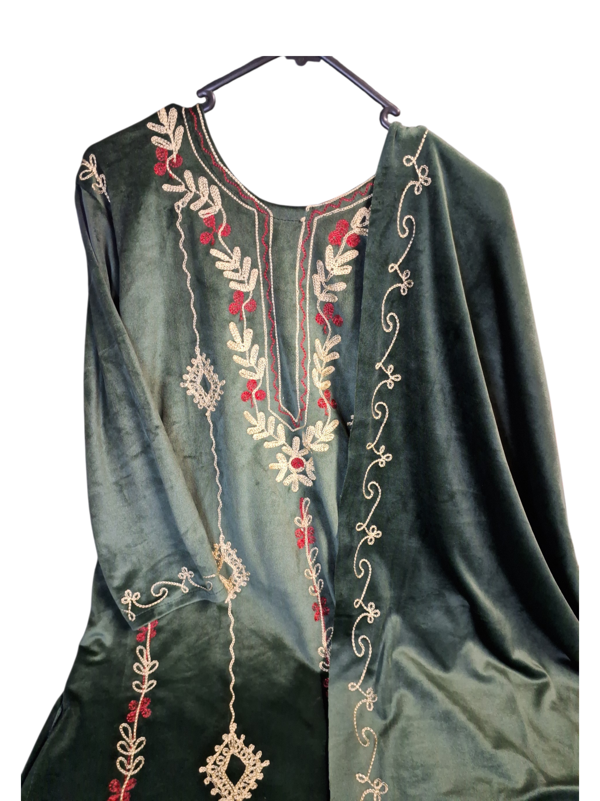 Embroidered velvet suit free size (42 and 44)