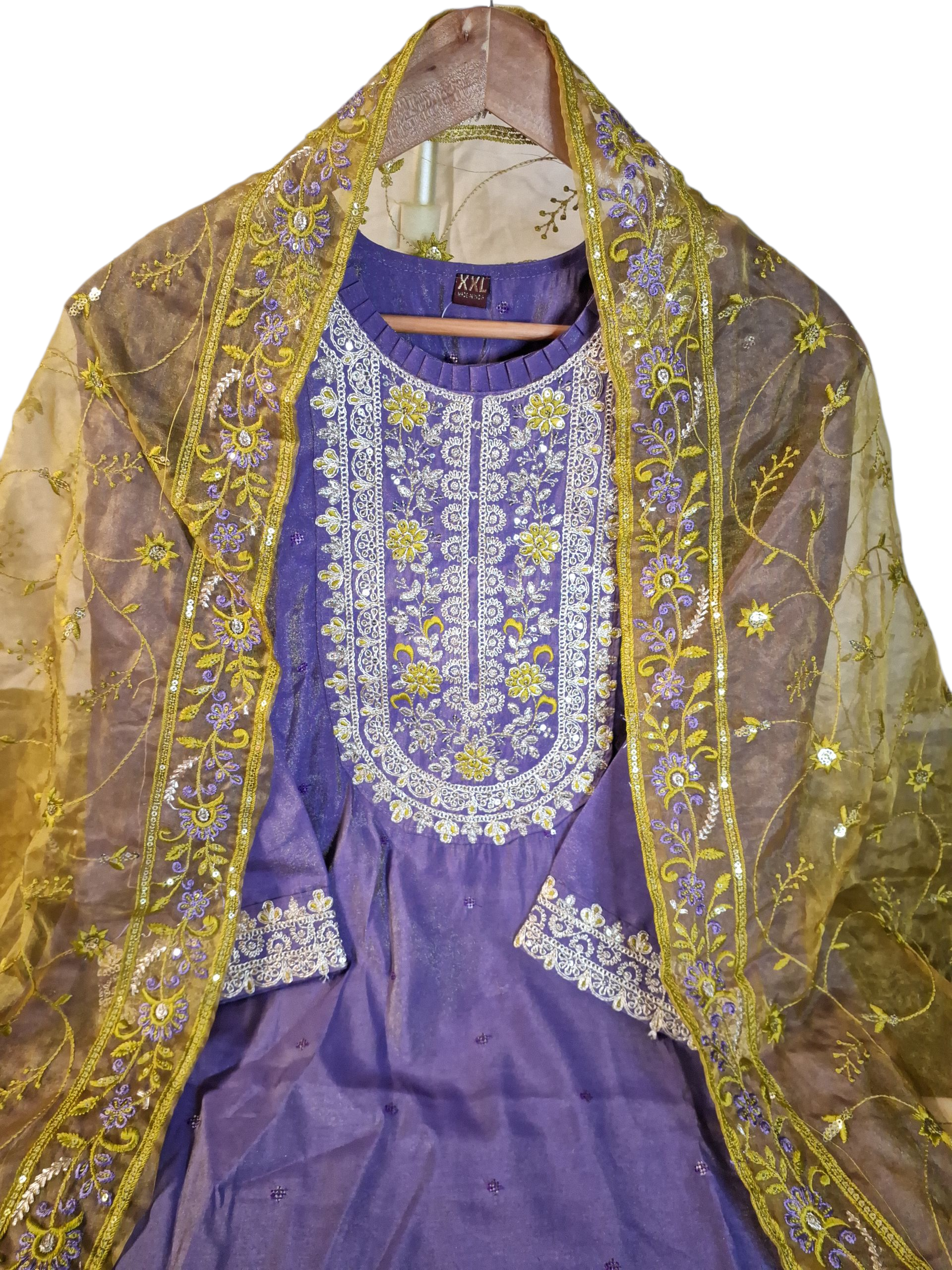 Elegant hand Embroidered Suit, size 44-46