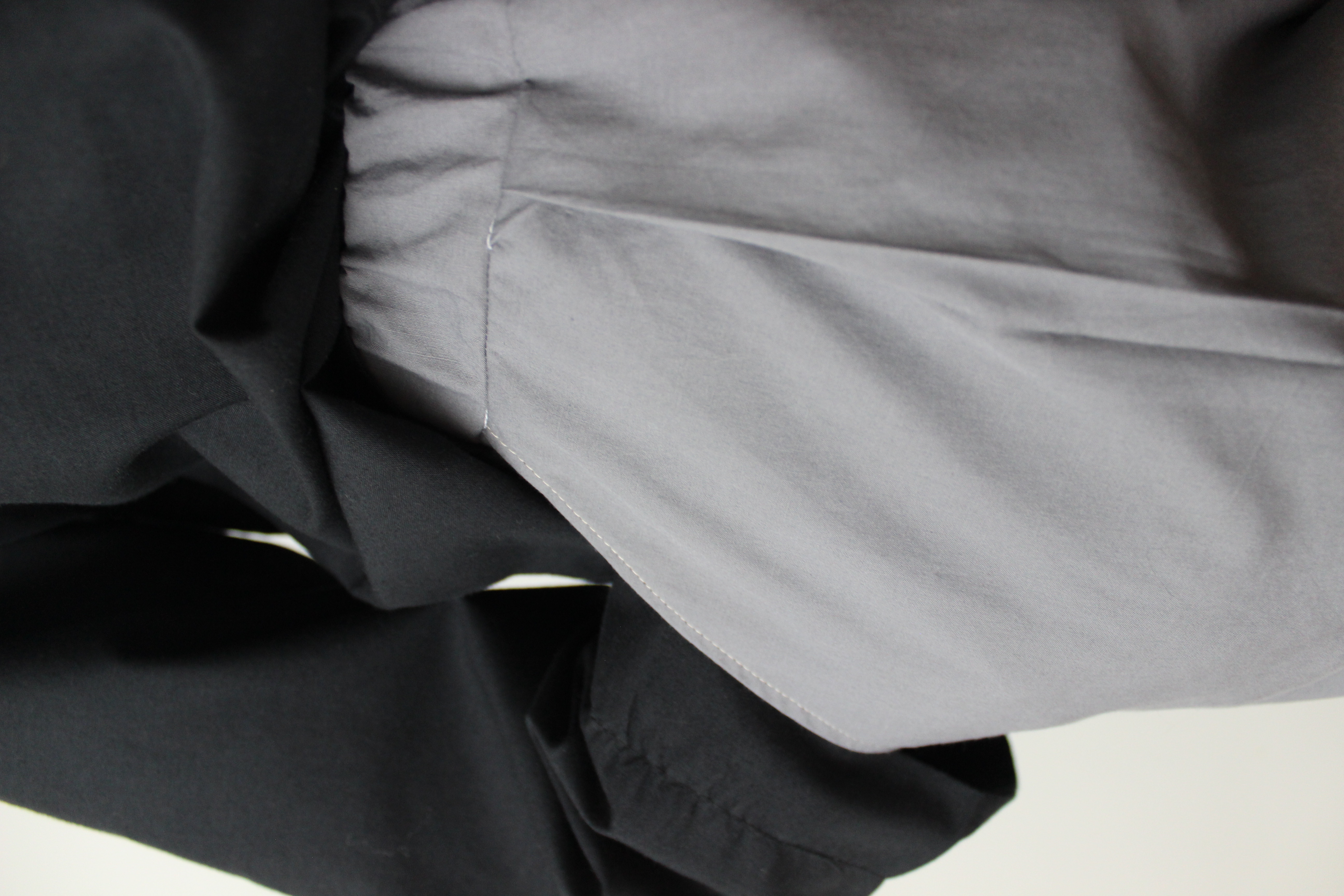 Pantalon fuselé ample/slouchy