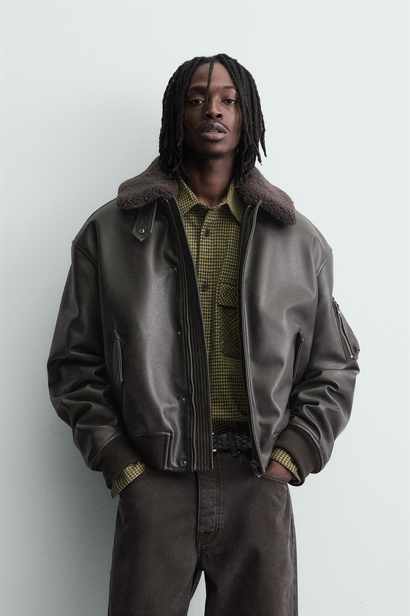 Stylish, Versatile & Modern Men’s Real Leather Jacket with Removable Fur Collar 