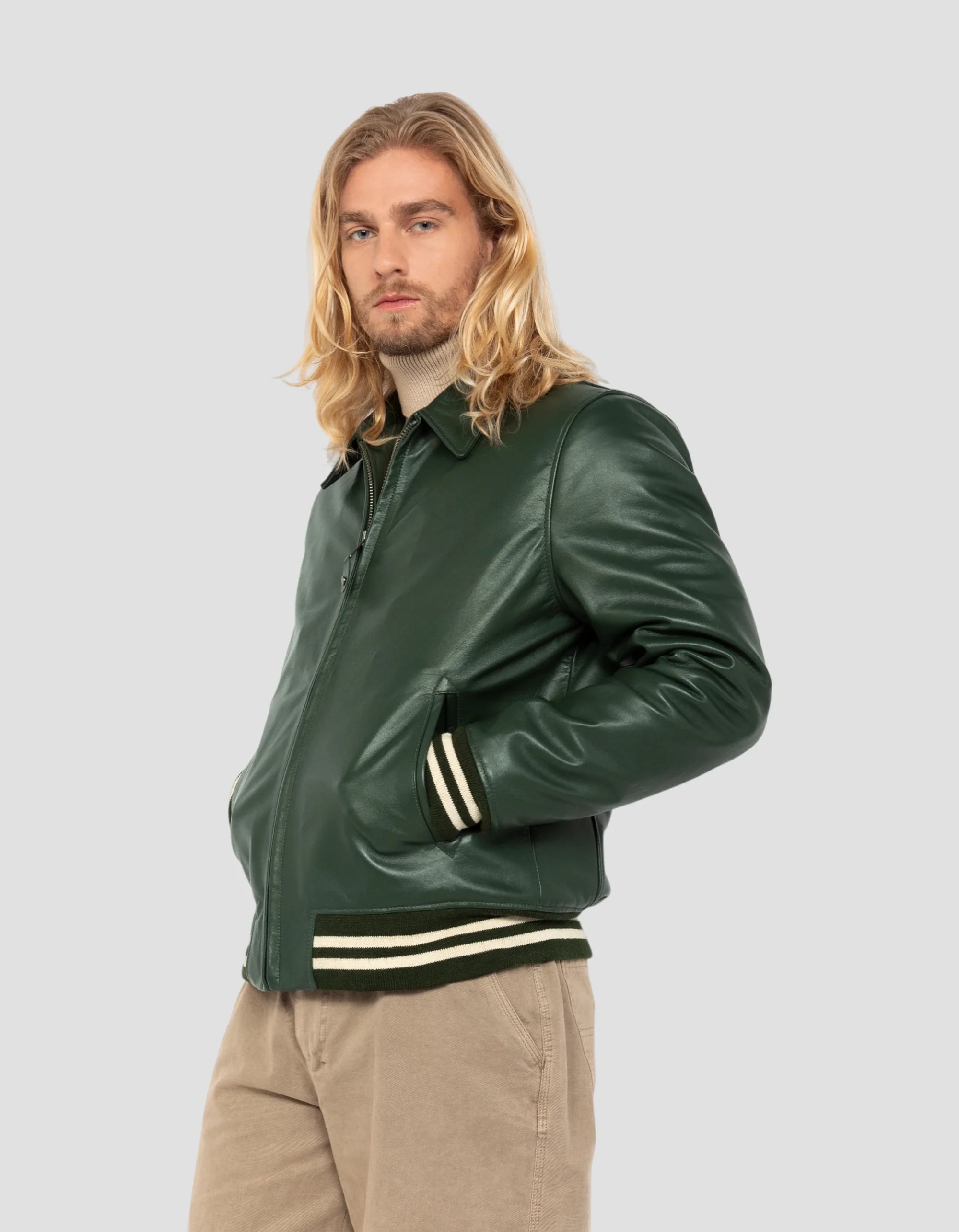 Versatile Look Green Cowhide Casual Jacket with Striped Rib Edge
