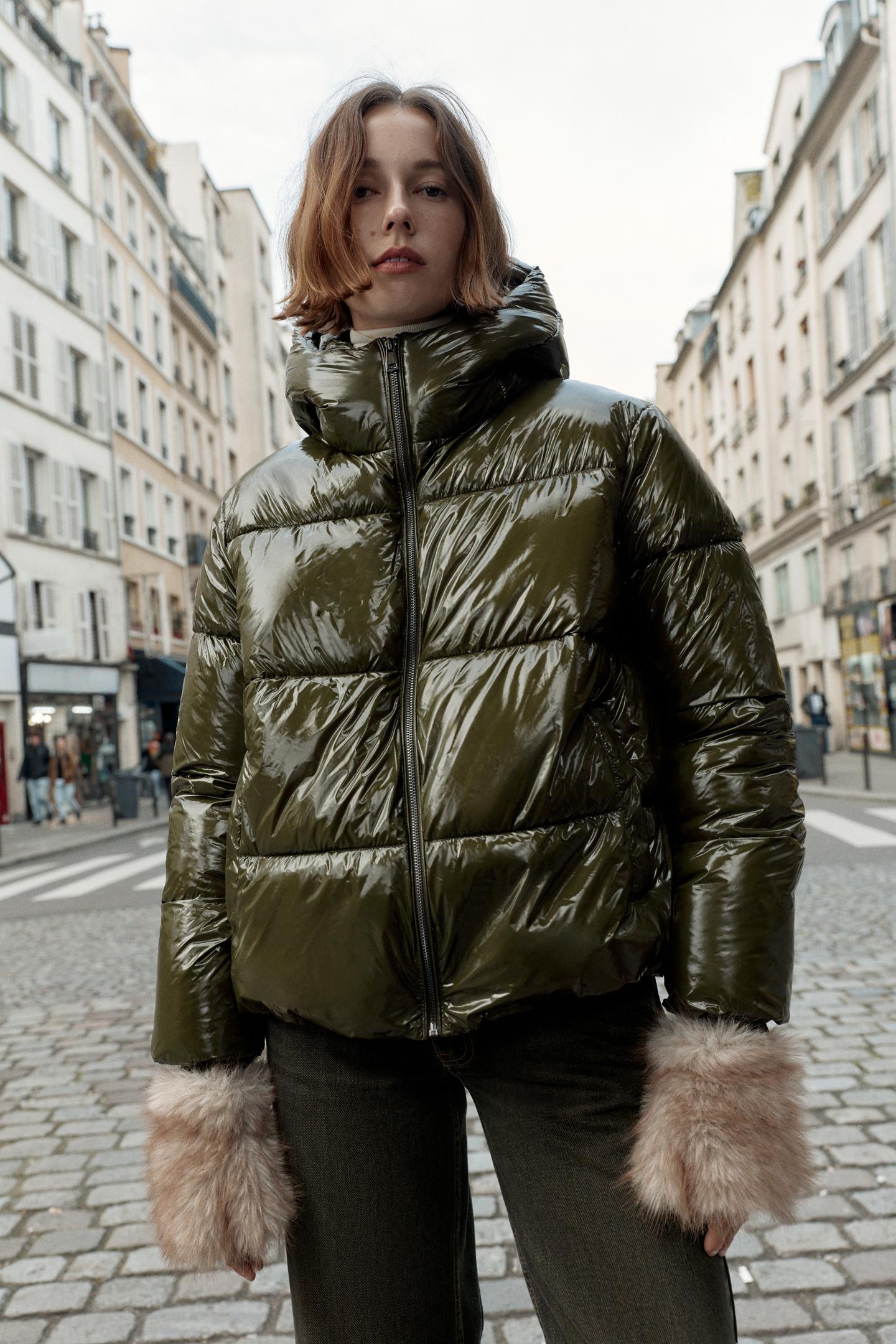 Warm & Weatherproof Women’s Glossy Water-Repellent & Windproof Anorak 