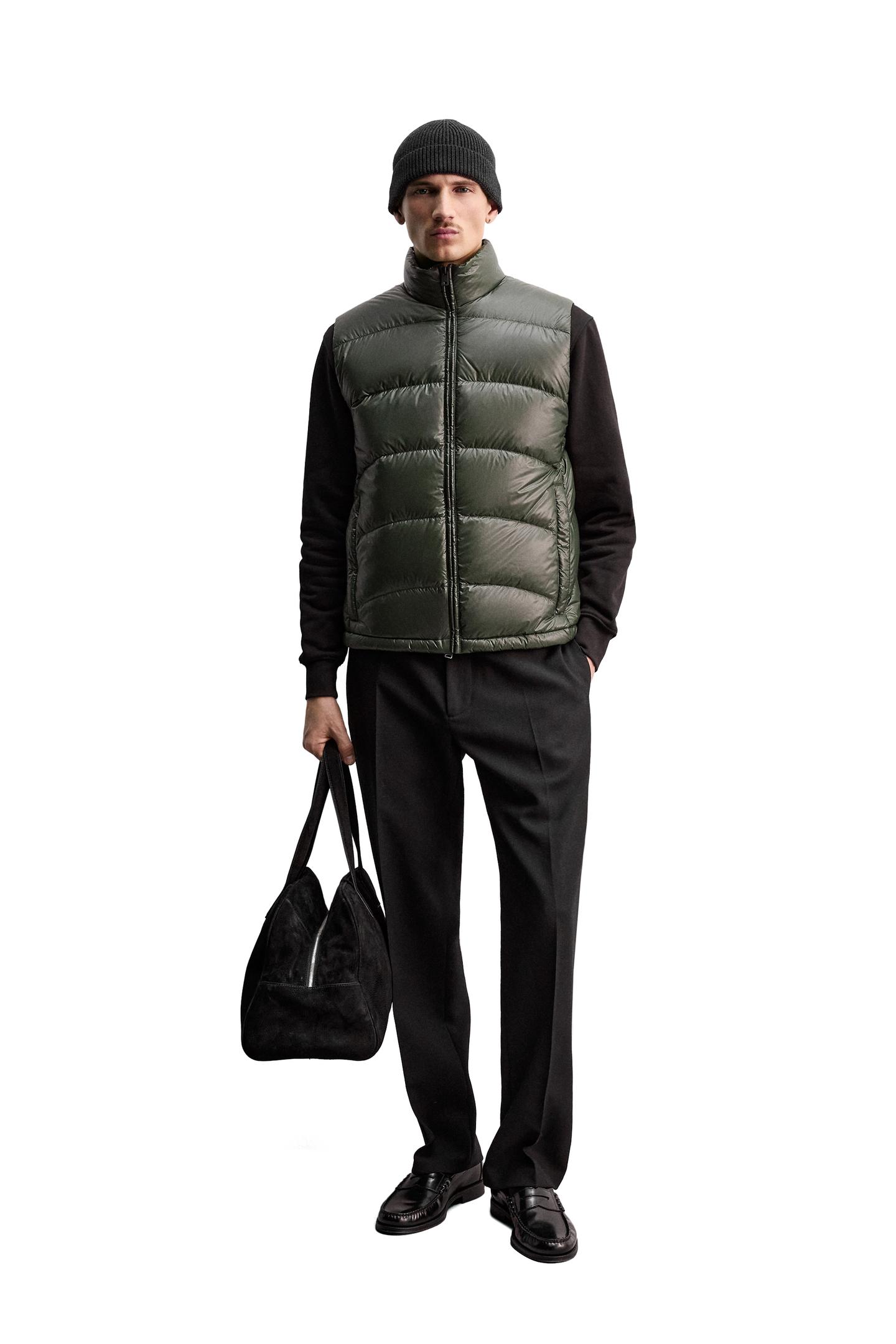 Lightweight Men’s Water-Repellent Quilted Puffer Gilet