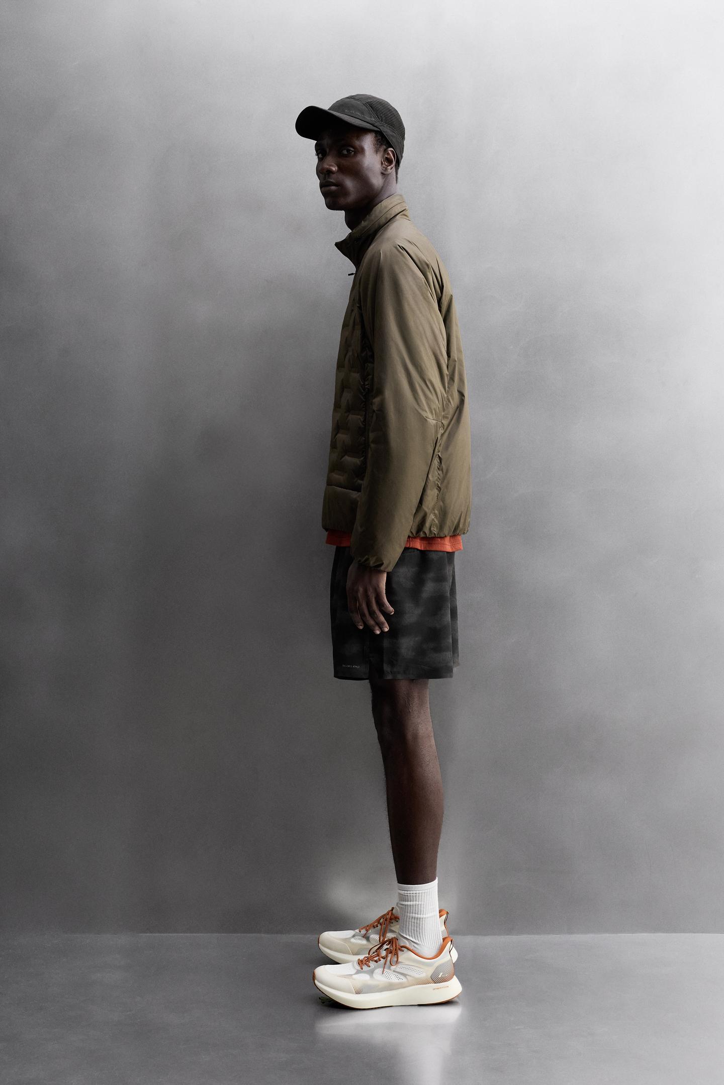 Insulated & Stylish Men’s Running Down Blend Puffer Jacket 