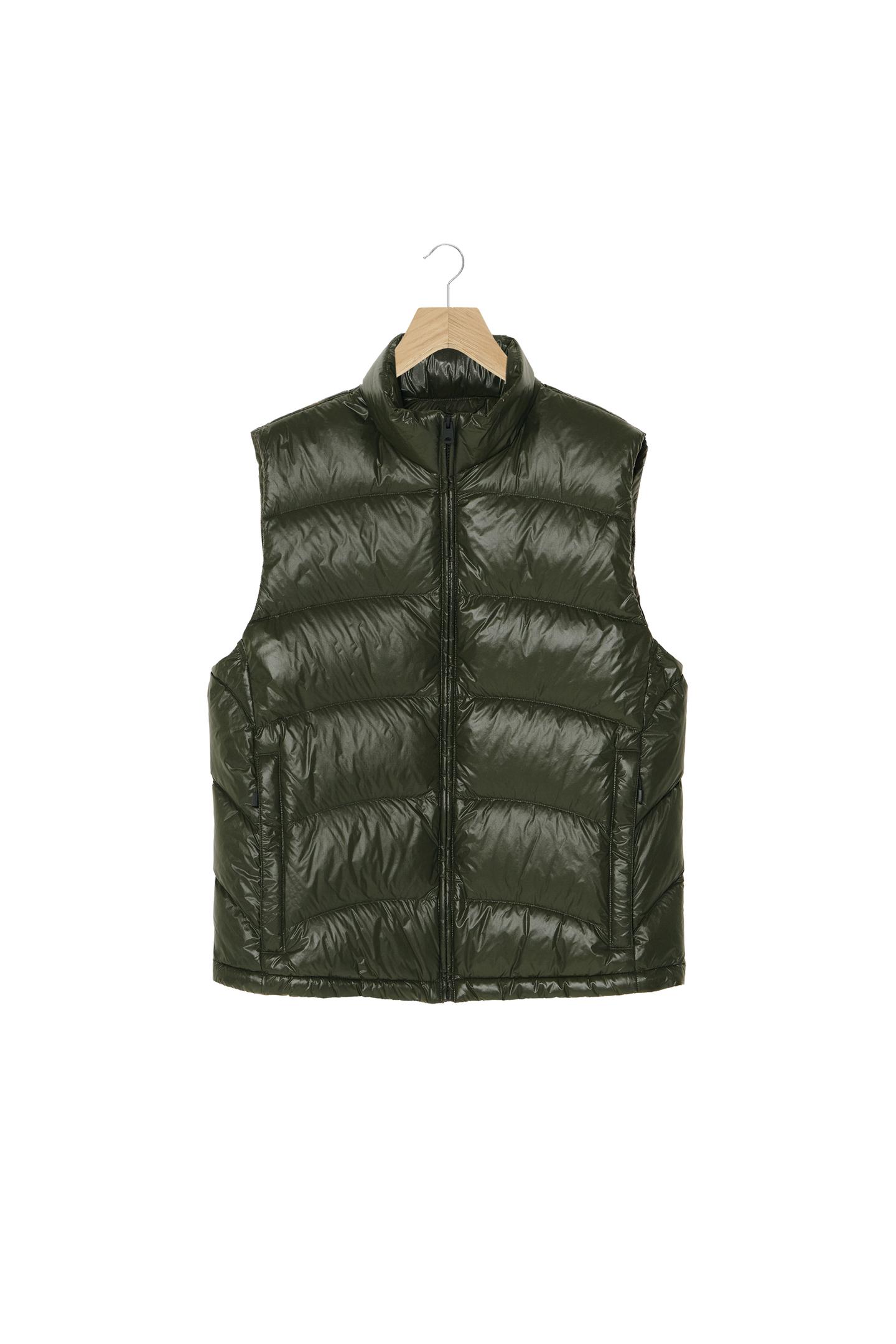 Lightweight Men’s Water-Repellent Quilted Puffer Gilet 