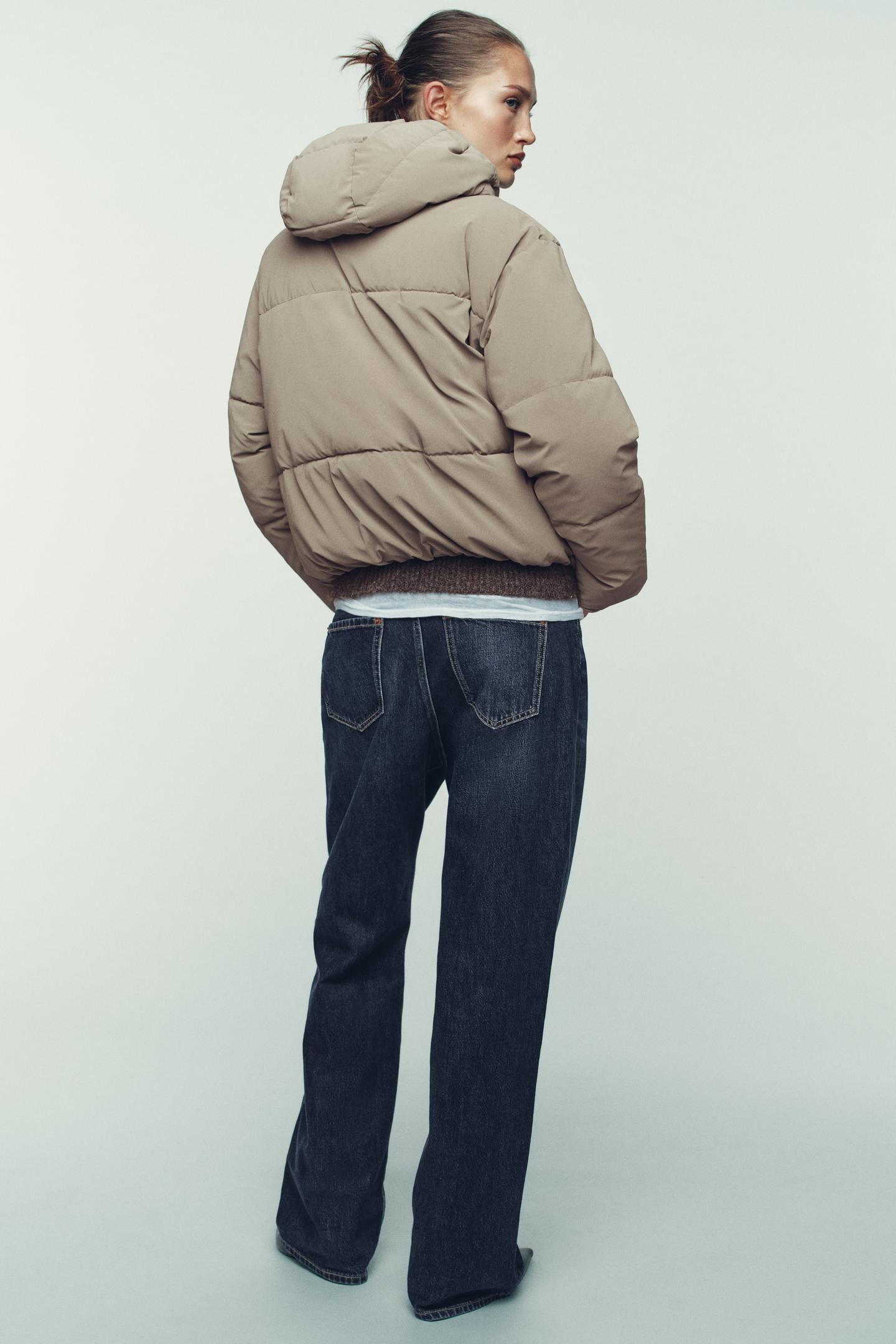 Stylish & Protective Women’s Short Hooded Water-Repellent & Windproof Anorak 