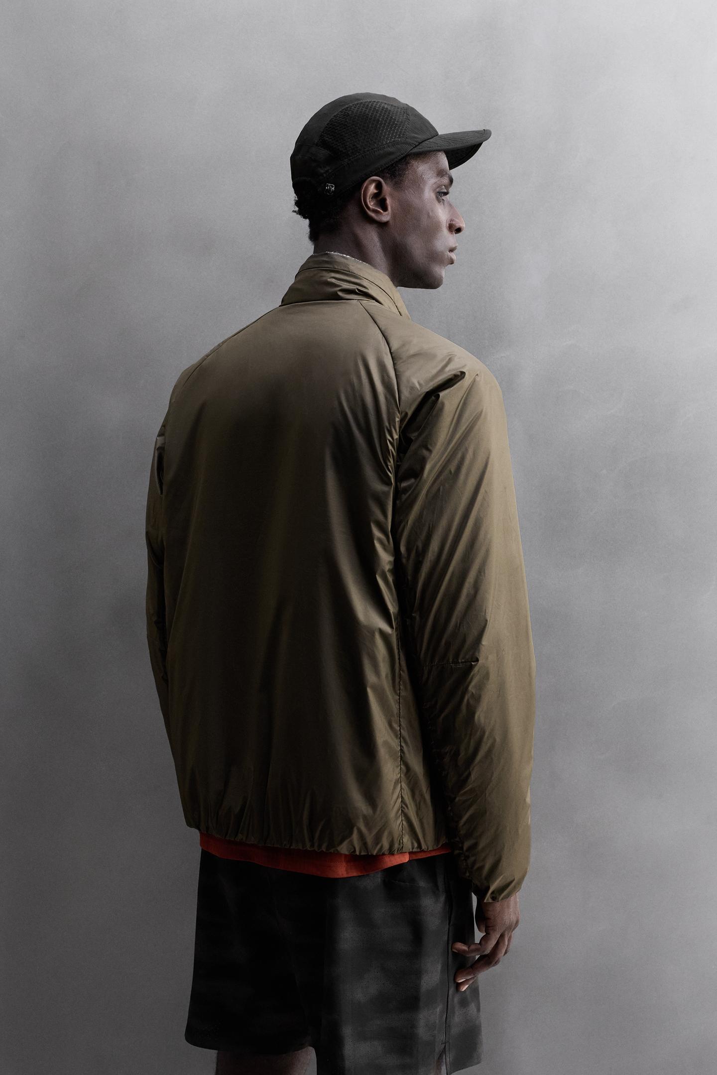 Insulated & Stylish Men’s Running Down Blend Puffer Jacket 