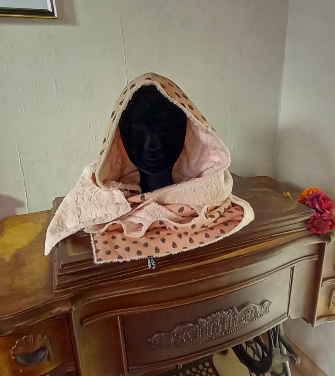 Écharpe-capuche tête de mort