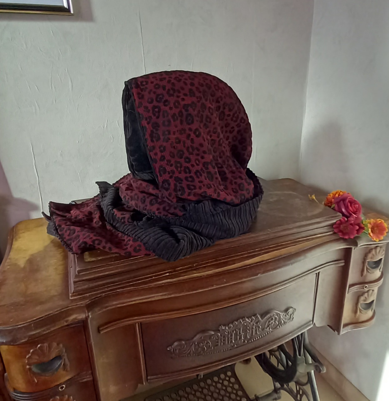 Écharpe-capuche carreaux graou