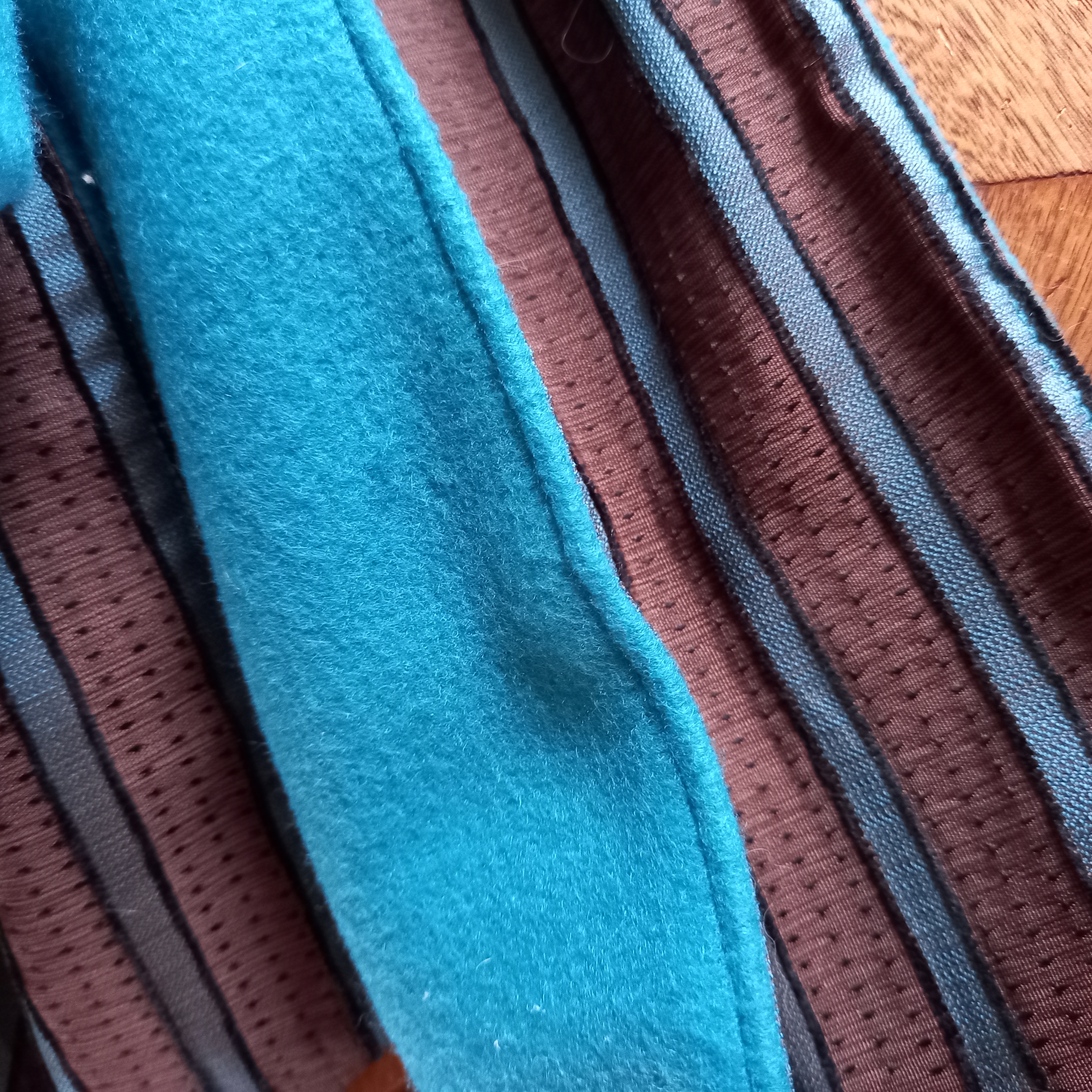 Écharpe-capuche polaire