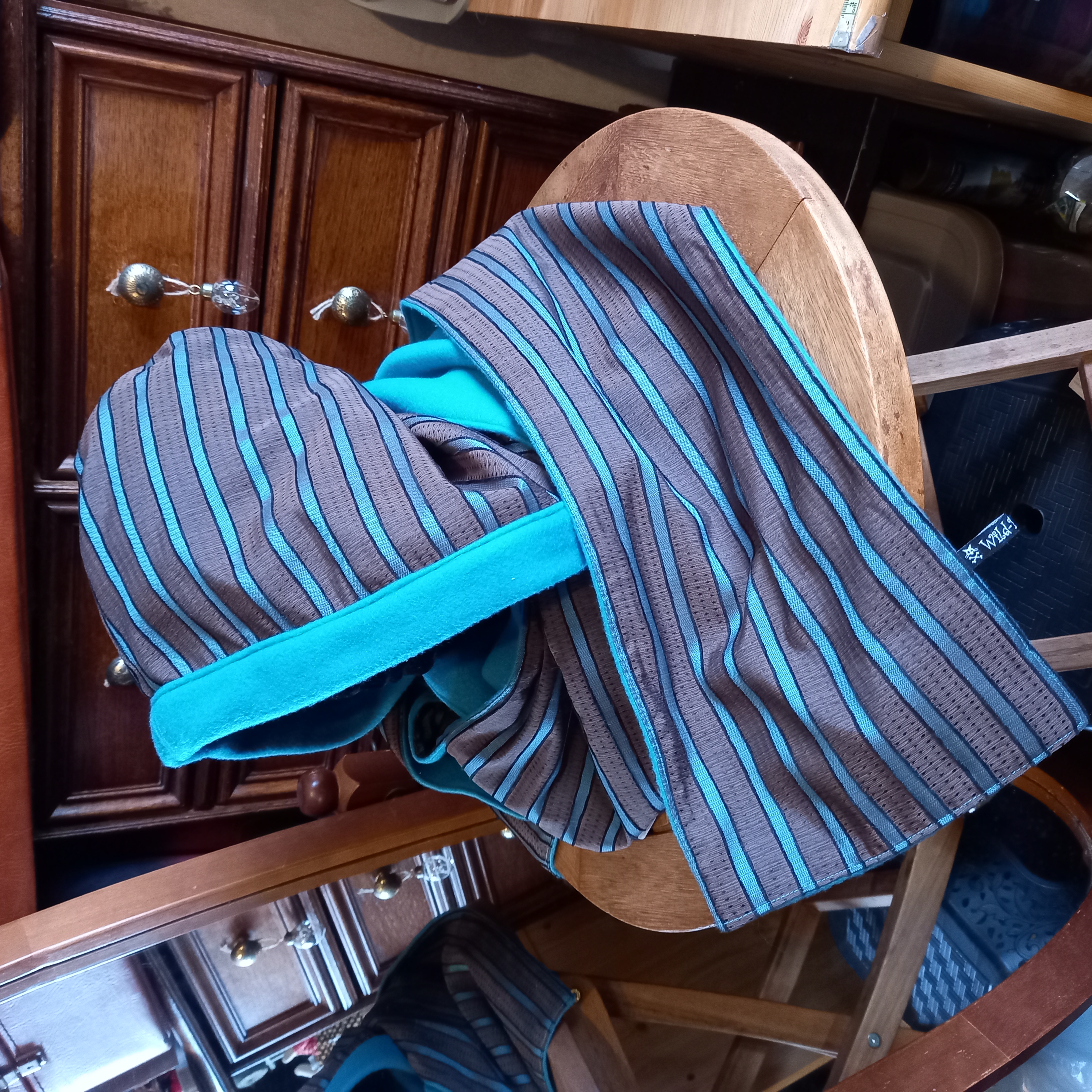 Écharpe-capuche polaire