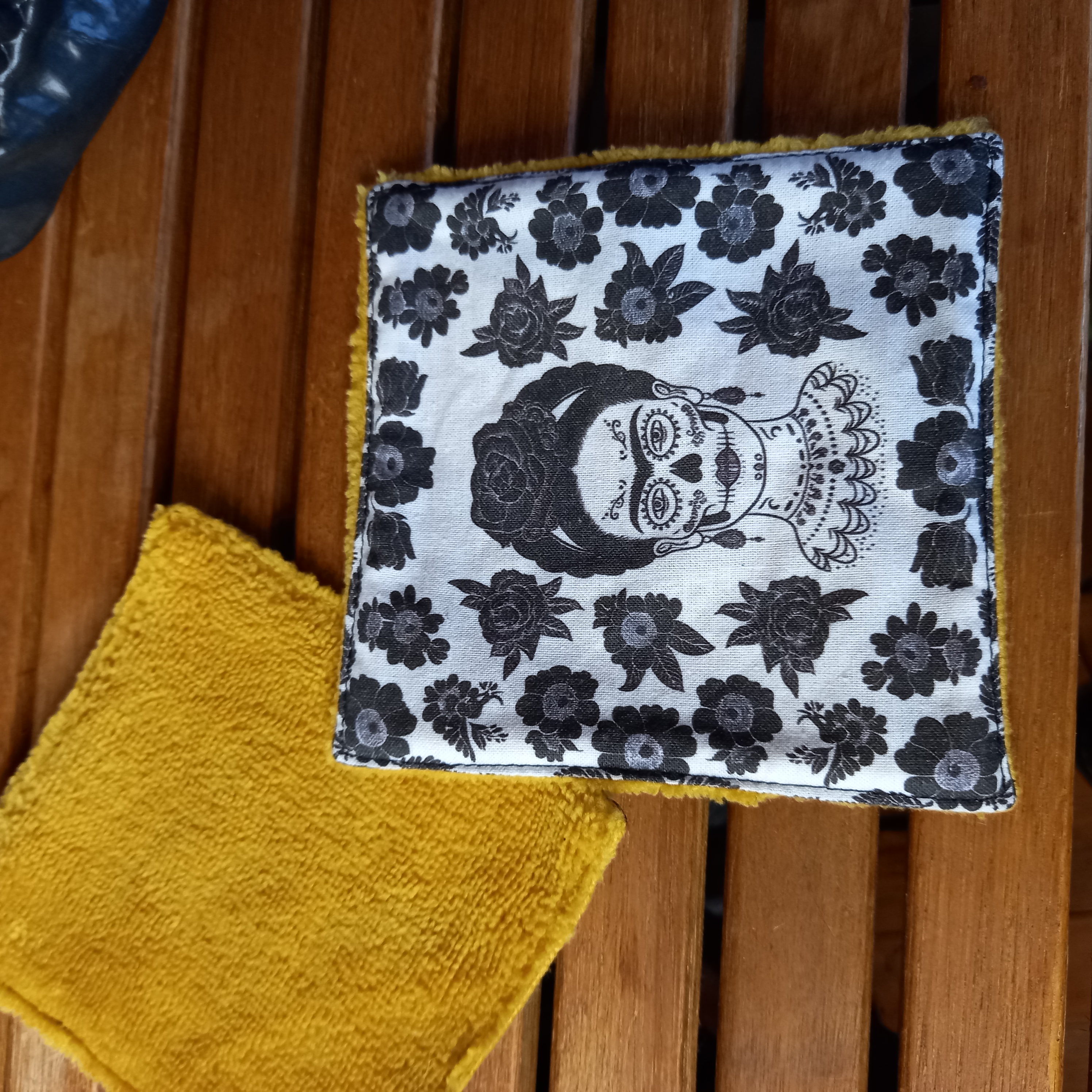 Lingettes lavables grand format Frida Kalho x2