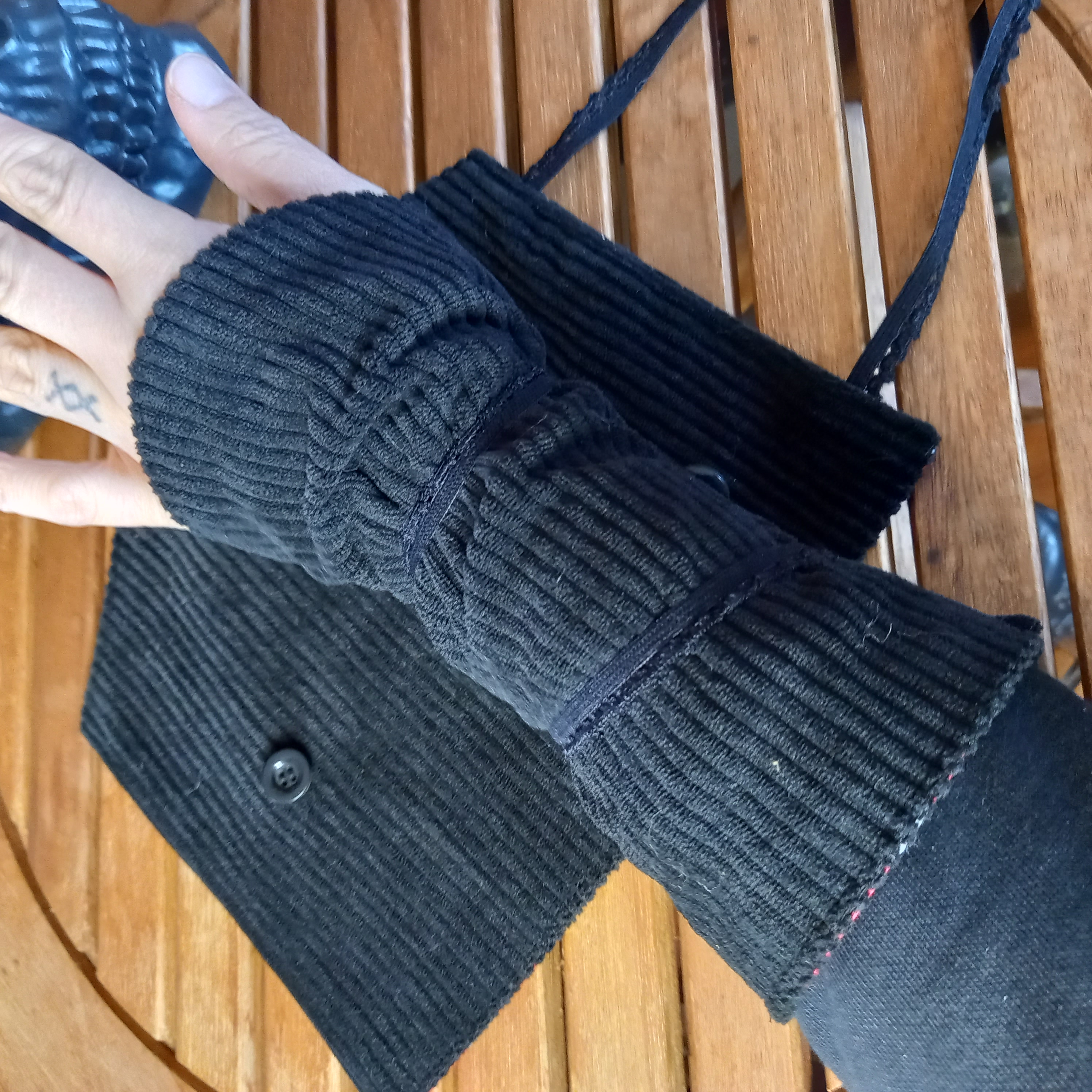 Mitaines skull rouge