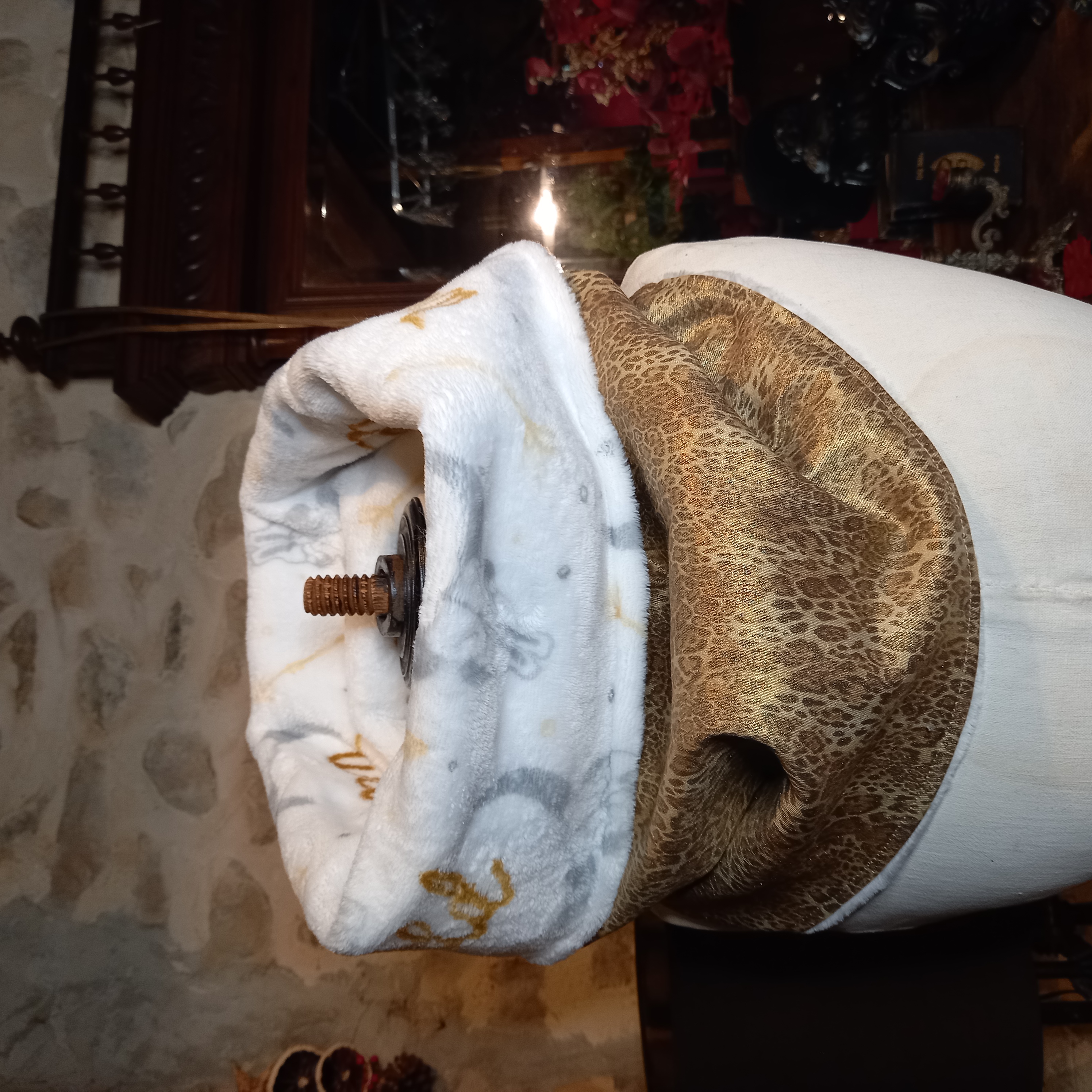 Meģa snood capuche léopard doré 