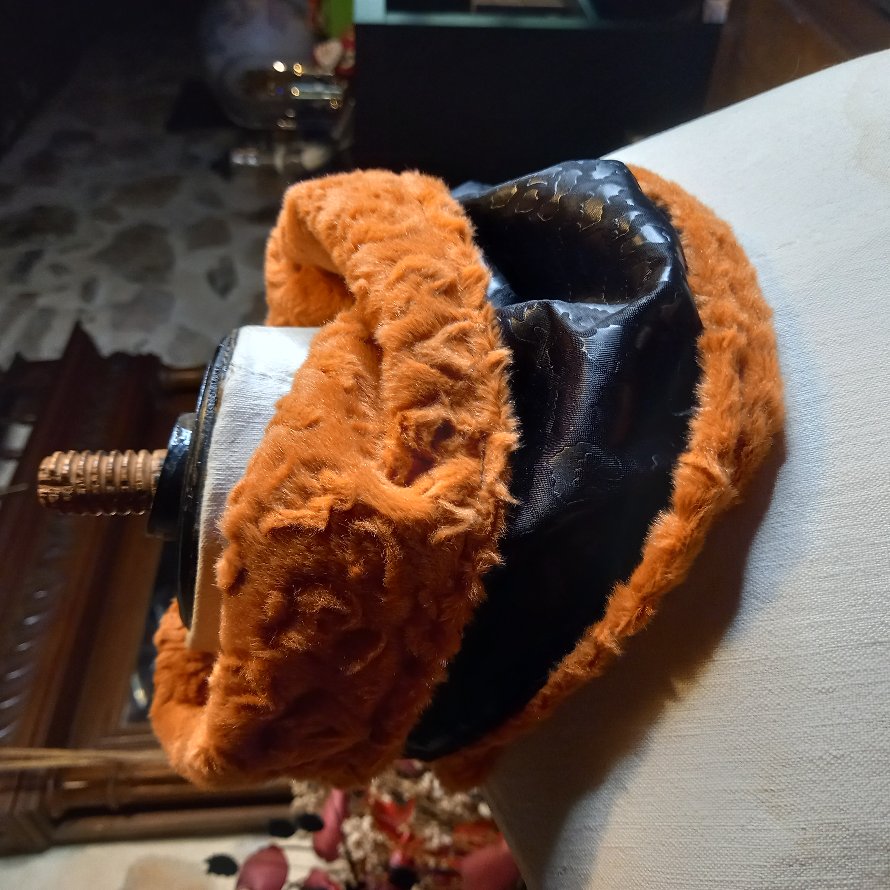 Tour de cou léopard noir et orange