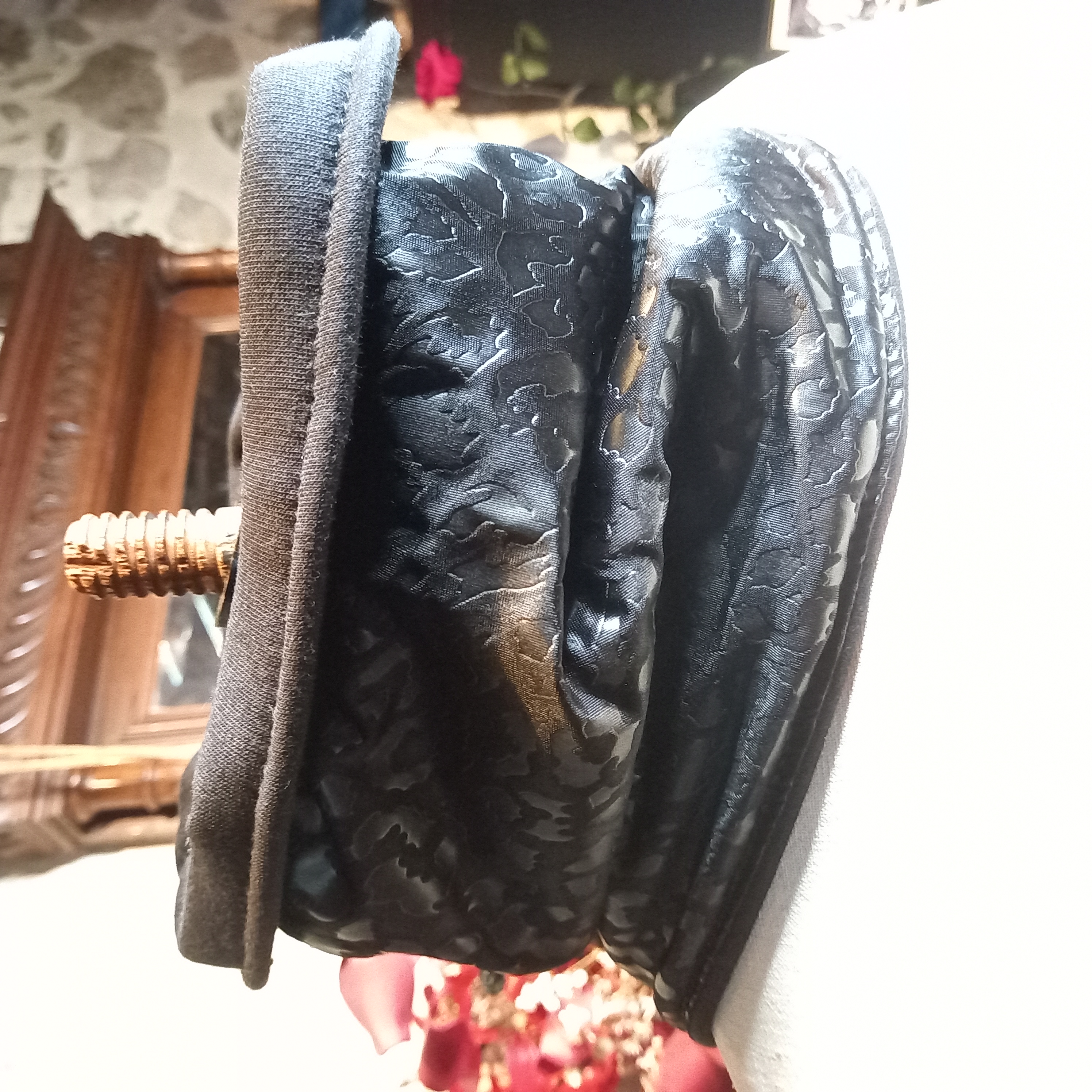 Tour de cou léopard noir