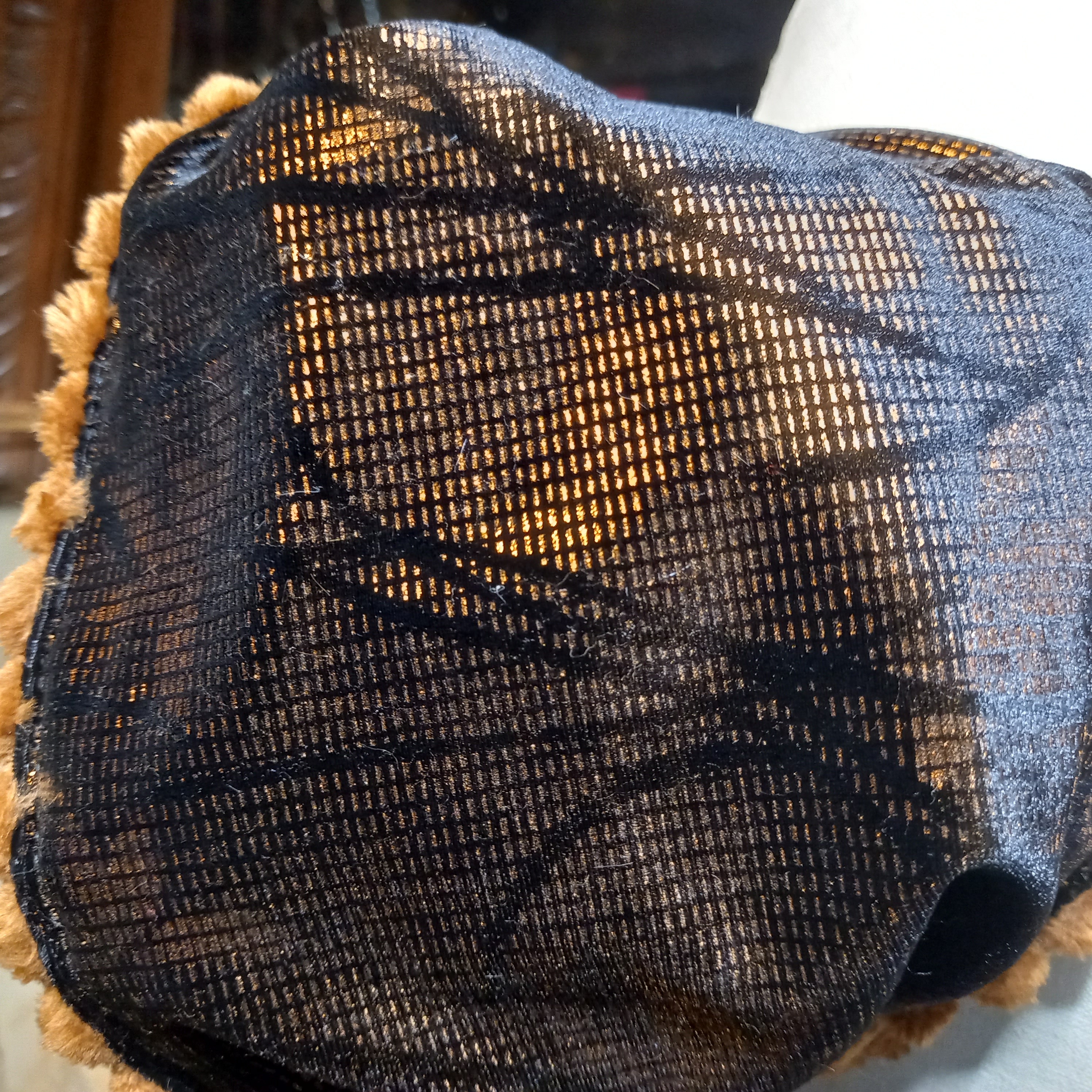 Tour de cou noir et cuivré