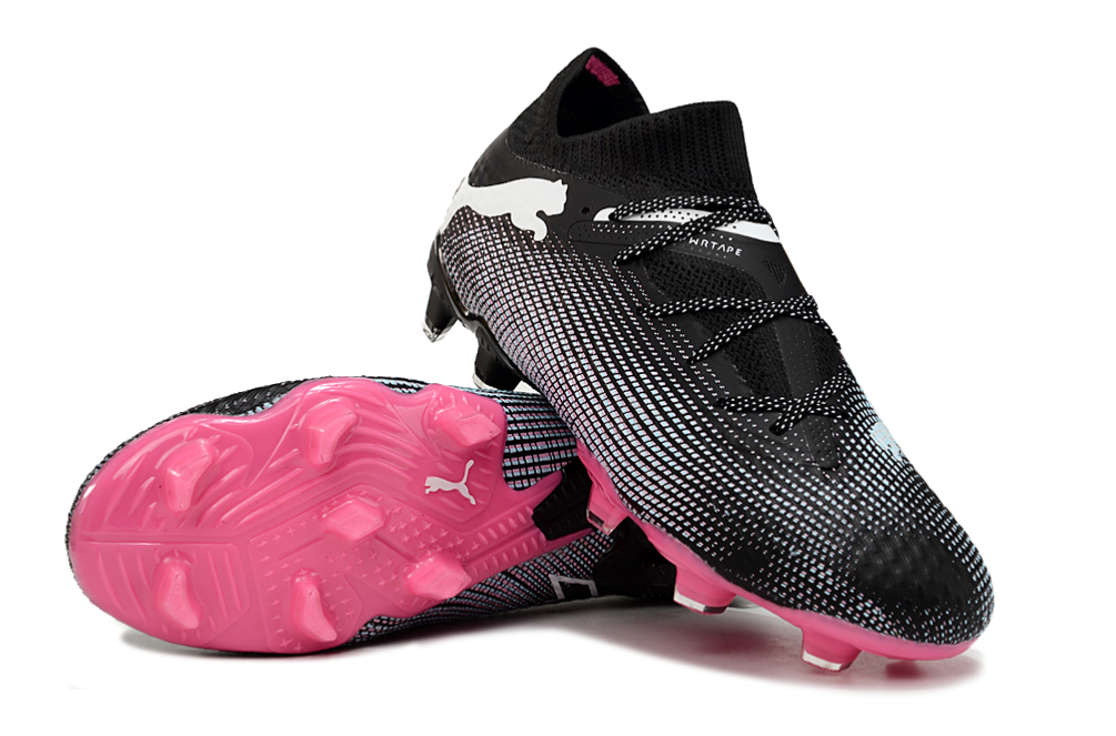 PUMA  Future 7 turf
