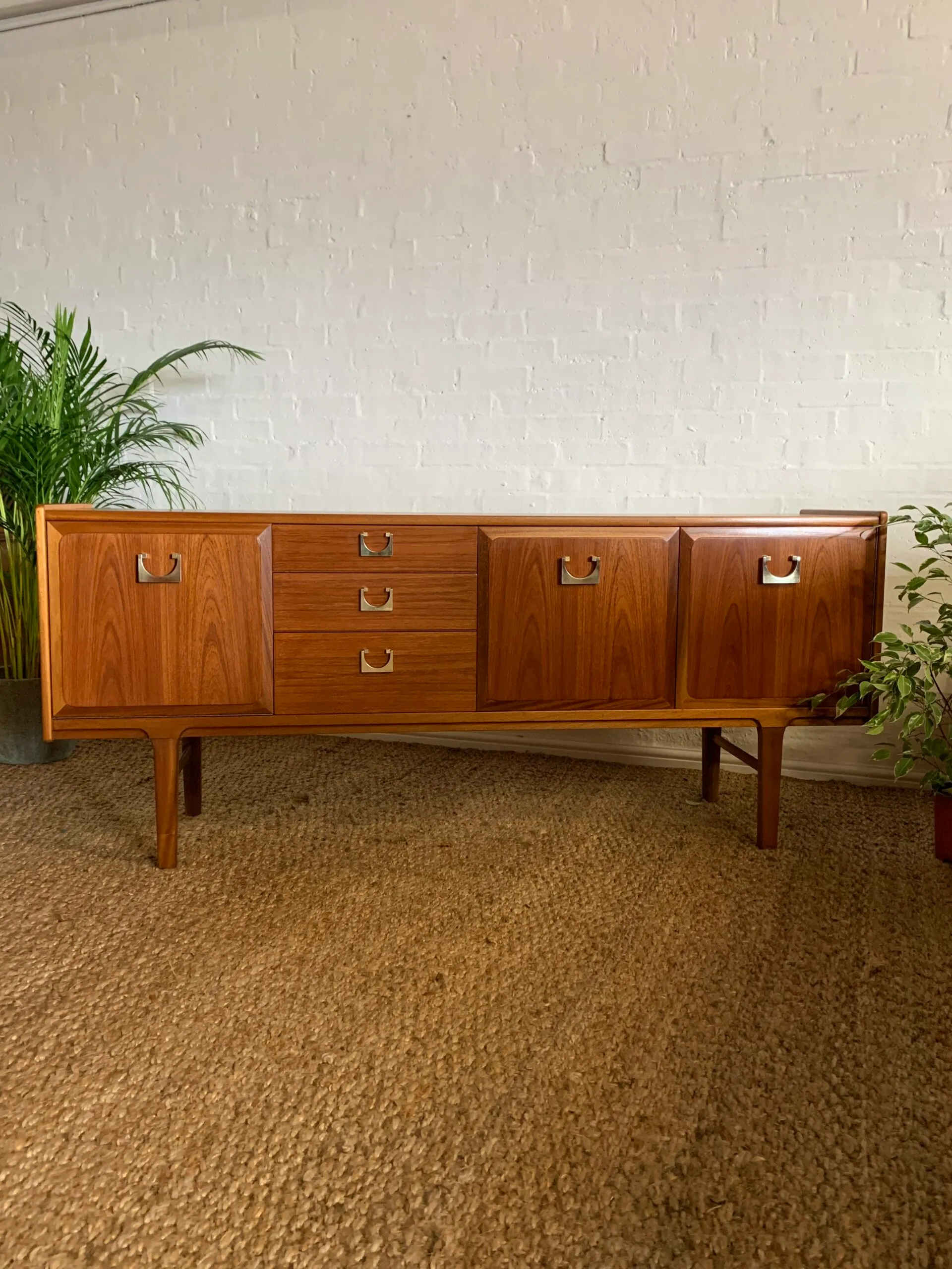 Retro/Vintage Mid Century Teak Sideboard
