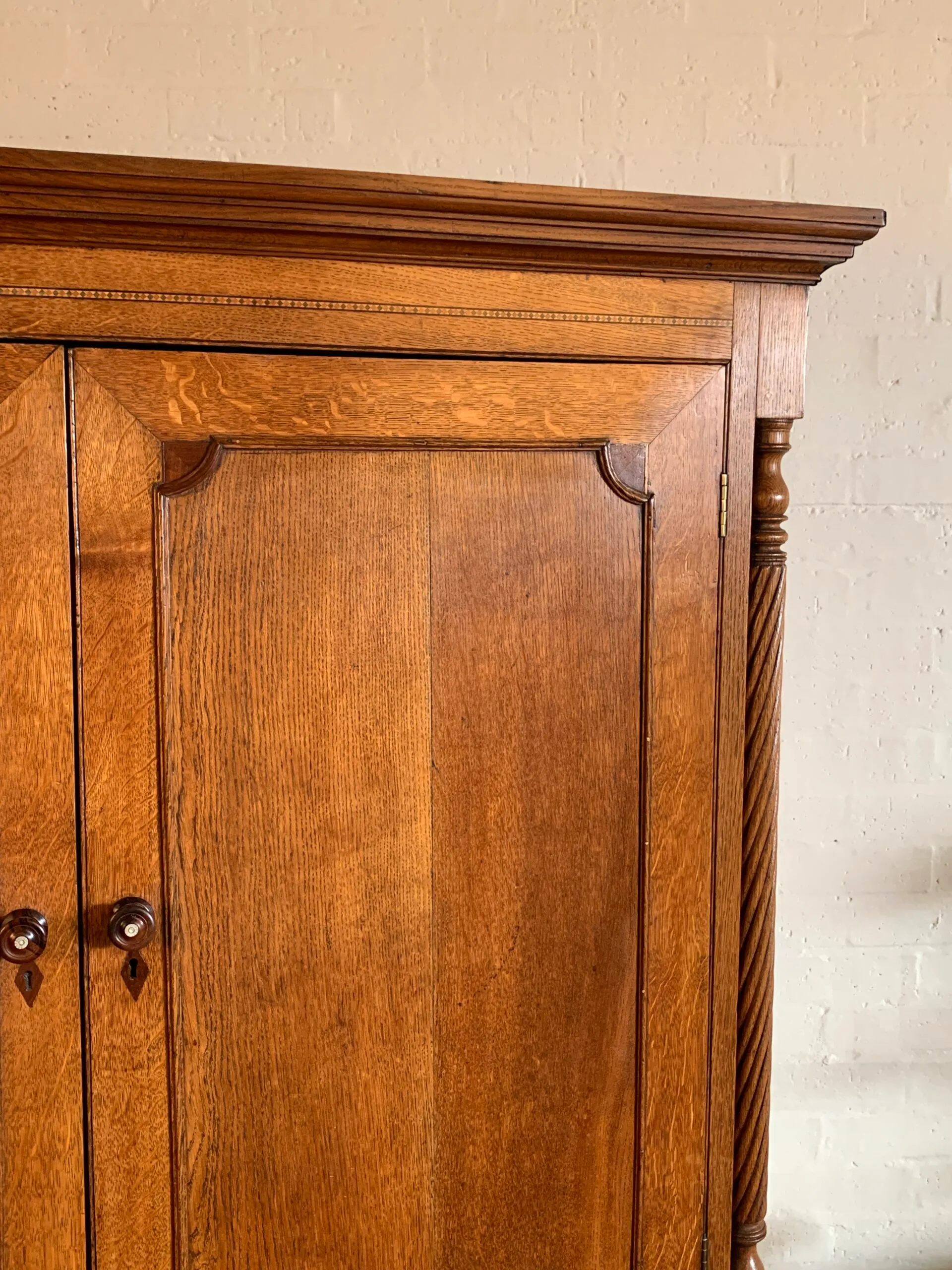 19th Century Welsh Oak Deuddarn