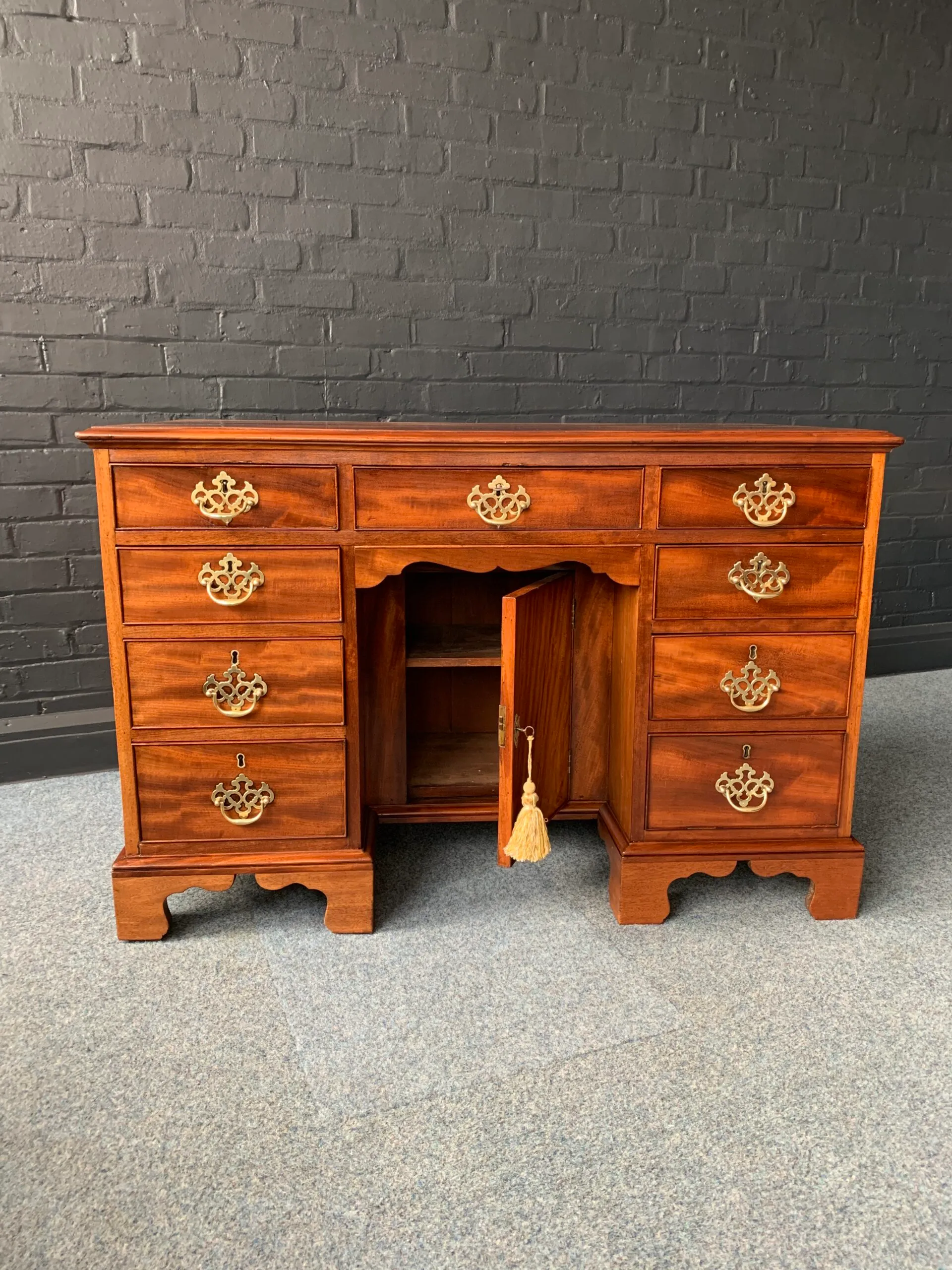 Victorian Mahogany Kneehole Desk