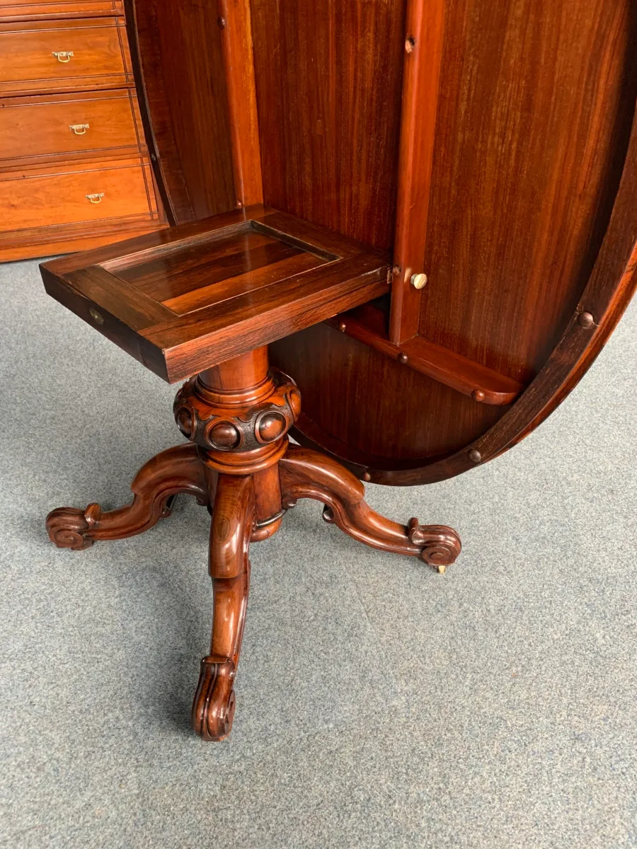 Victorian Rosewood Oval Tilt Top Center Table