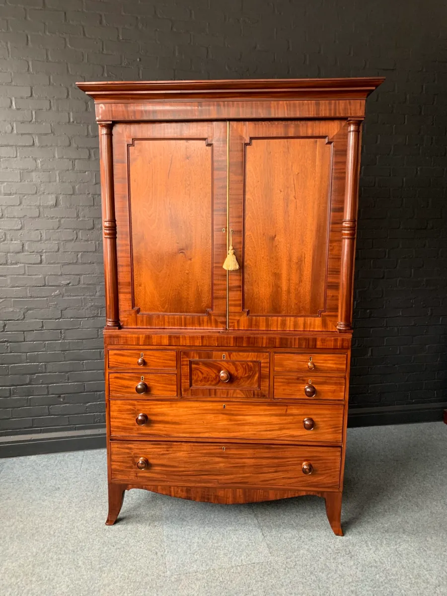 Regency Mahogany Linen Press