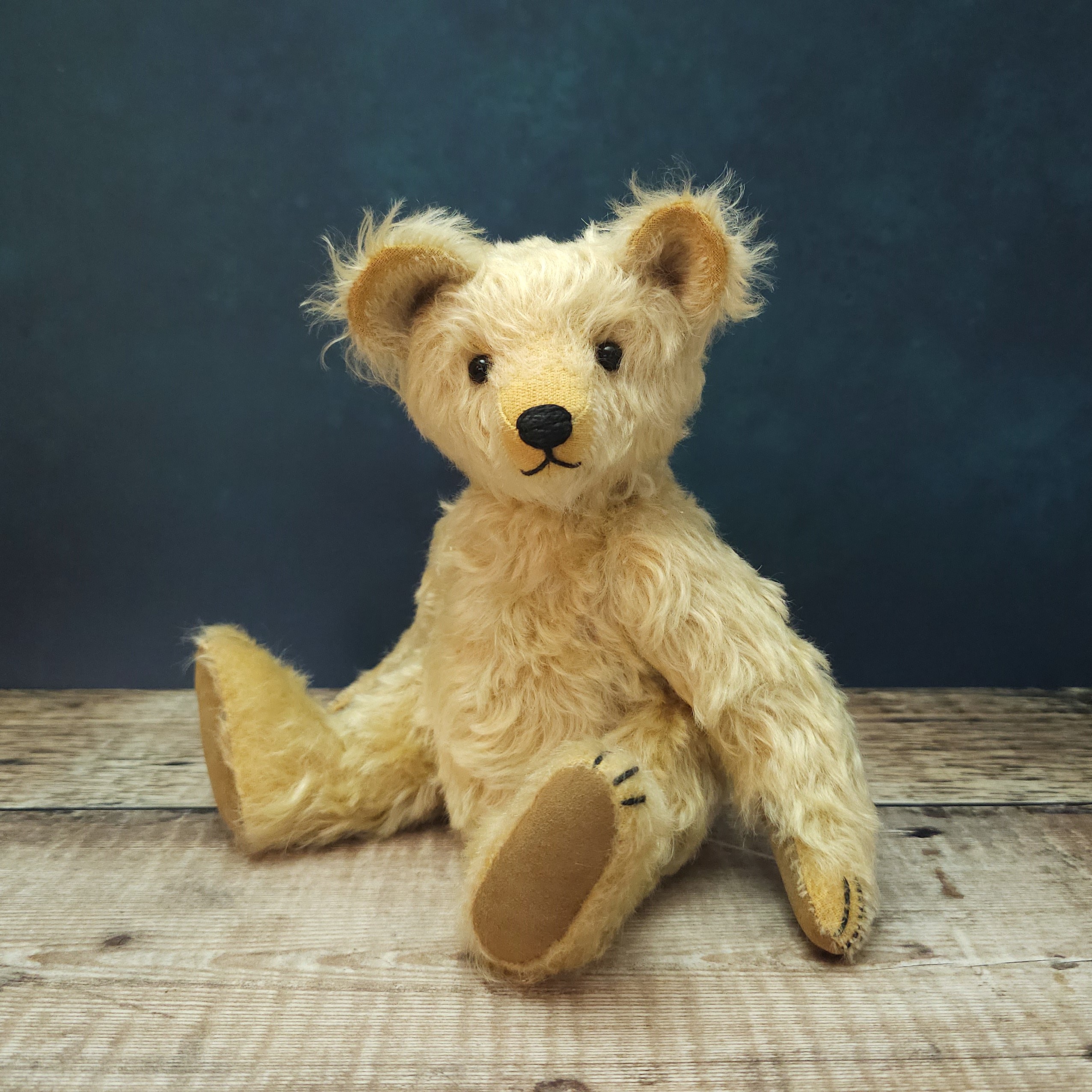 Tully: a handmade mohair teddy bear