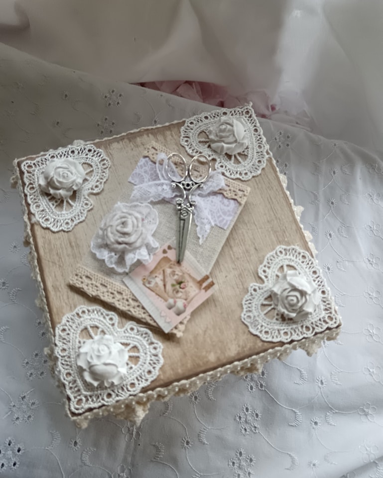 Jolie boîte carrée