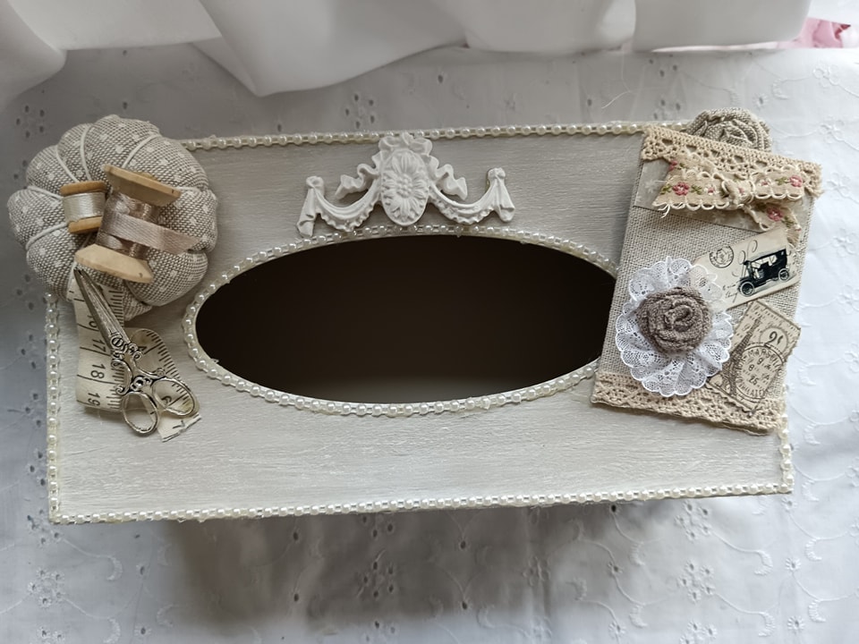 Boîte à mouchoirs