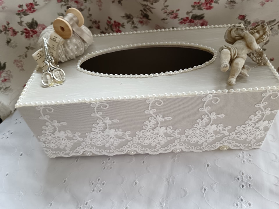 Boîte à mouchoirs shabby
