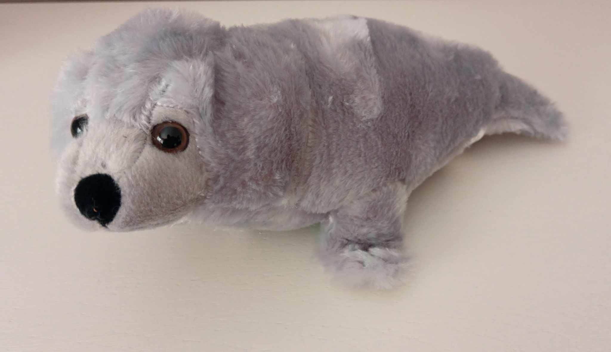Peluche phoque gris