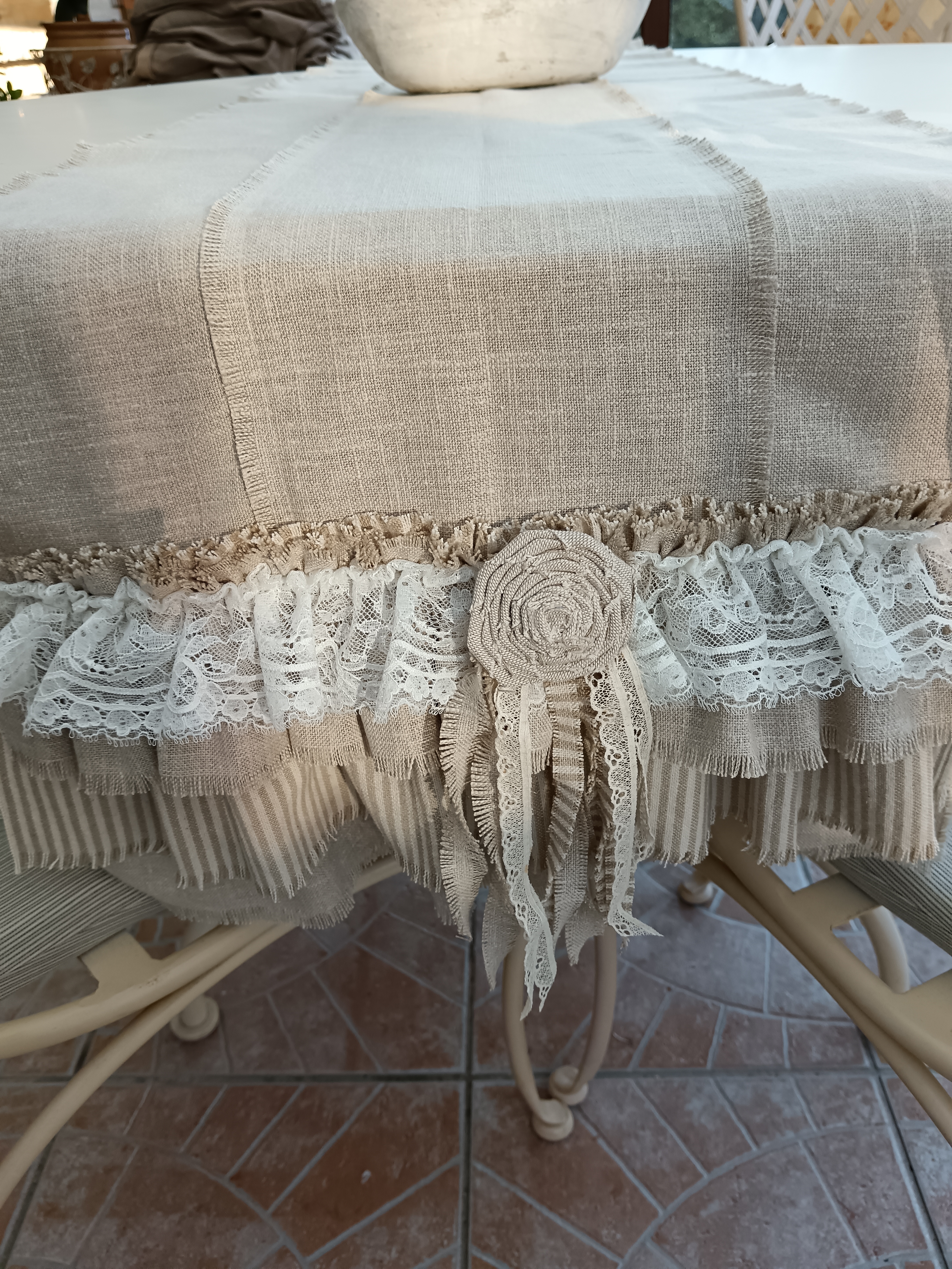 Chemin/centre de table shabby-vintage 