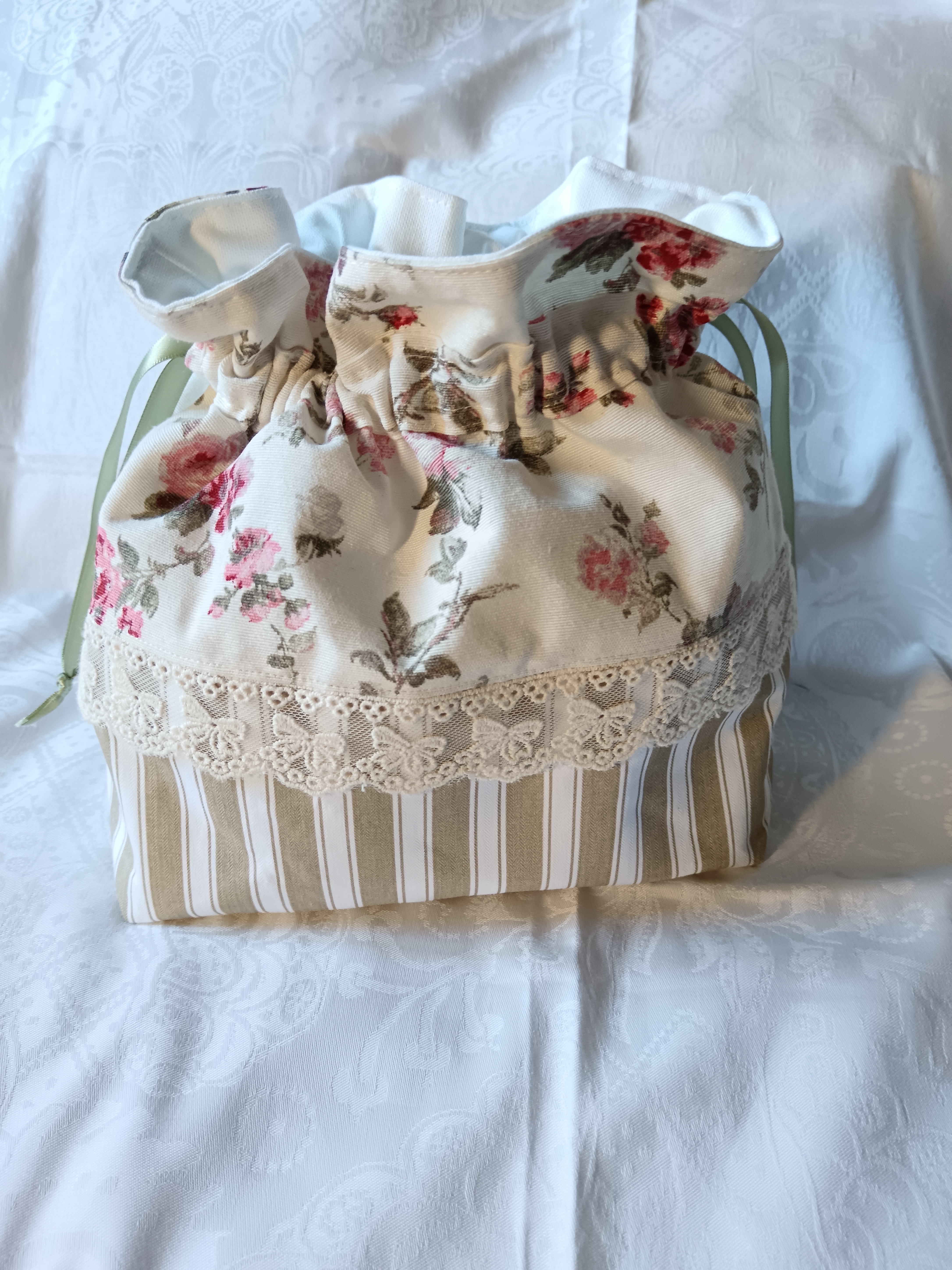 Pochon de style "shabby-chic"