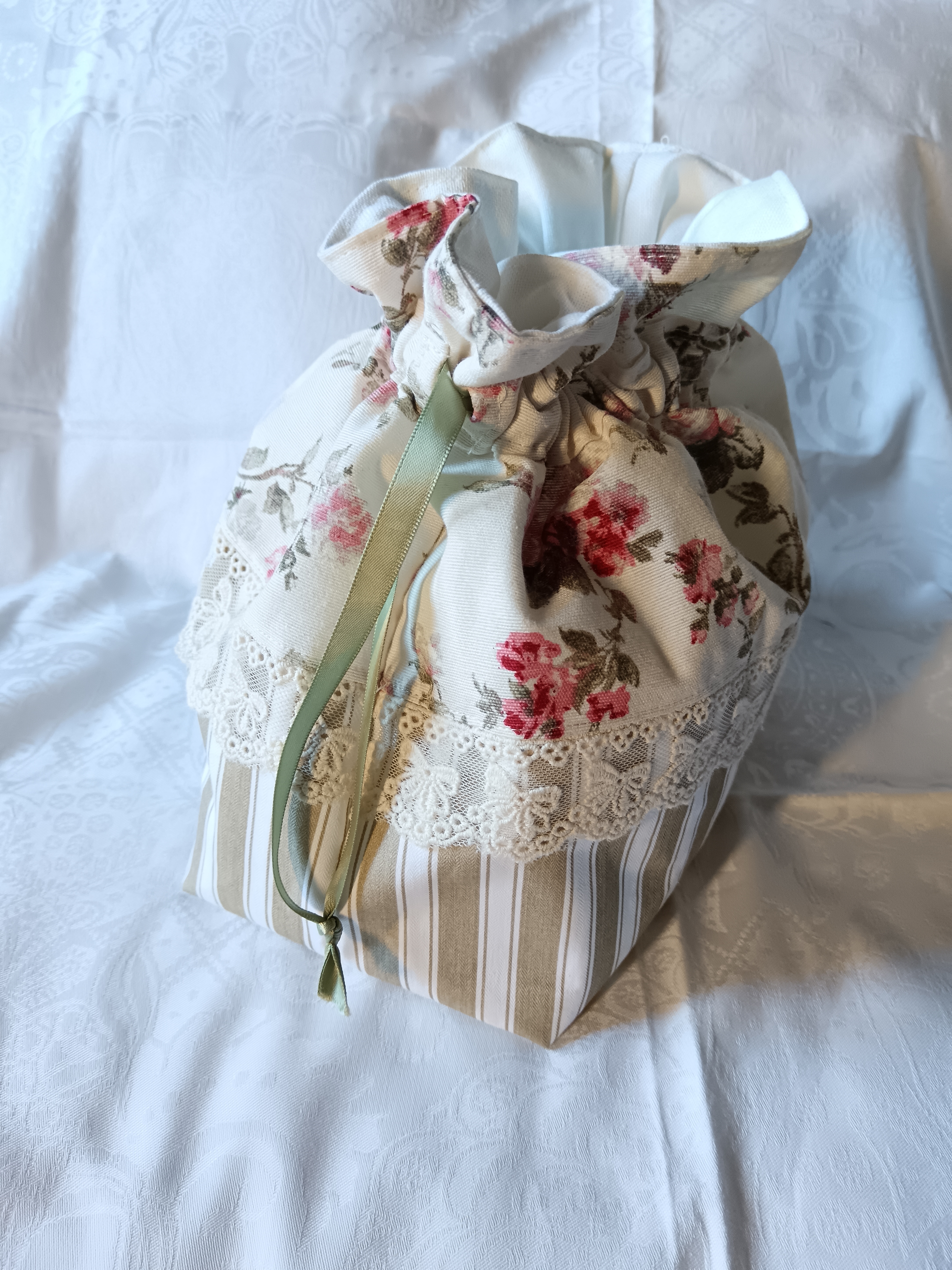 Pochon de style "shabby-chic" 