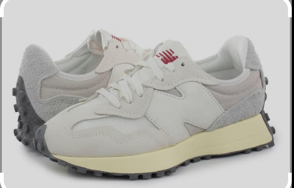 New Balance Retro Style Sneakers Grey and white