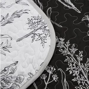 Lunoroey Botanic Flowers Branches Lightweight Bedspread