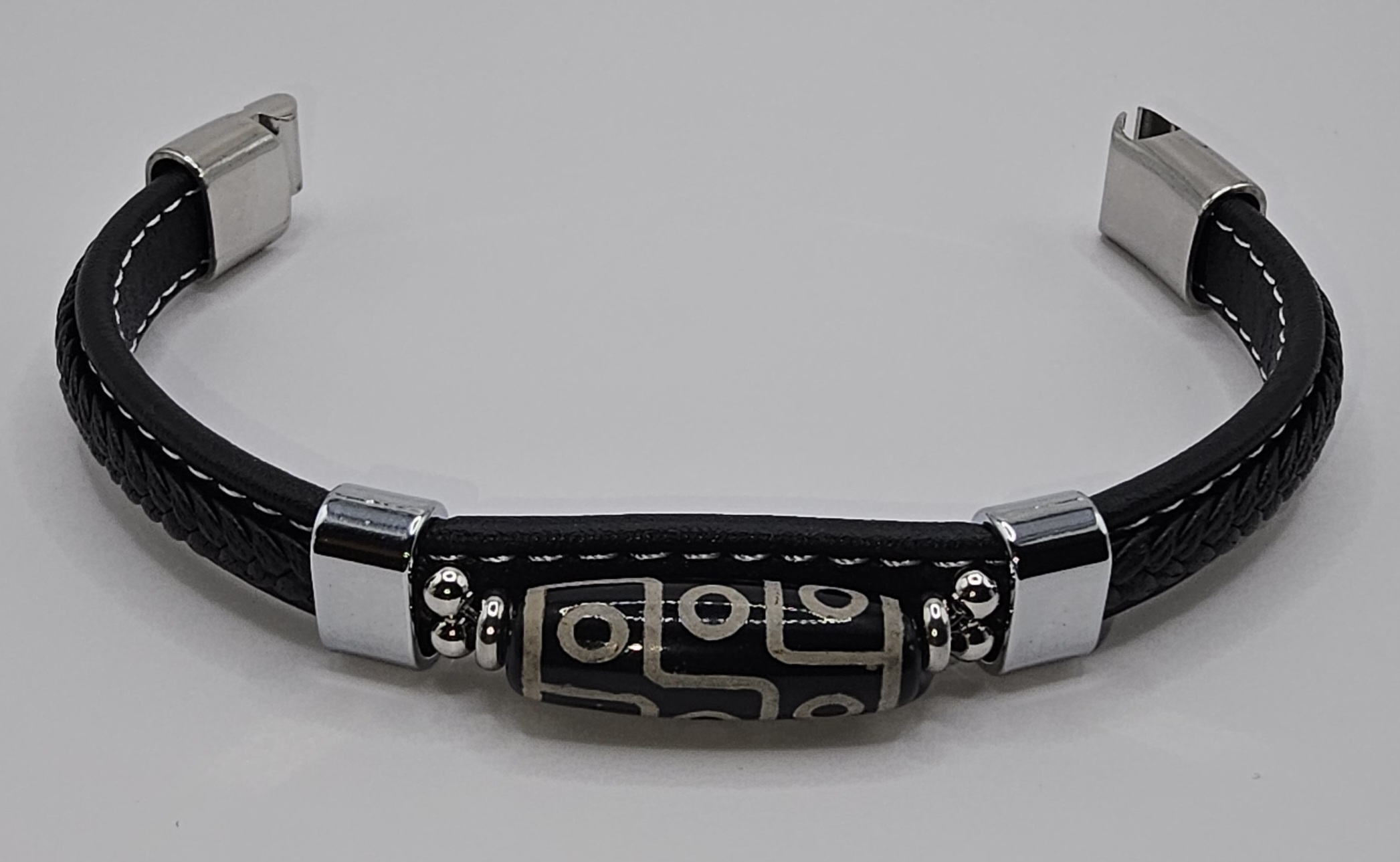 Tibetan nine eye Dzi Leather Bracelet 
