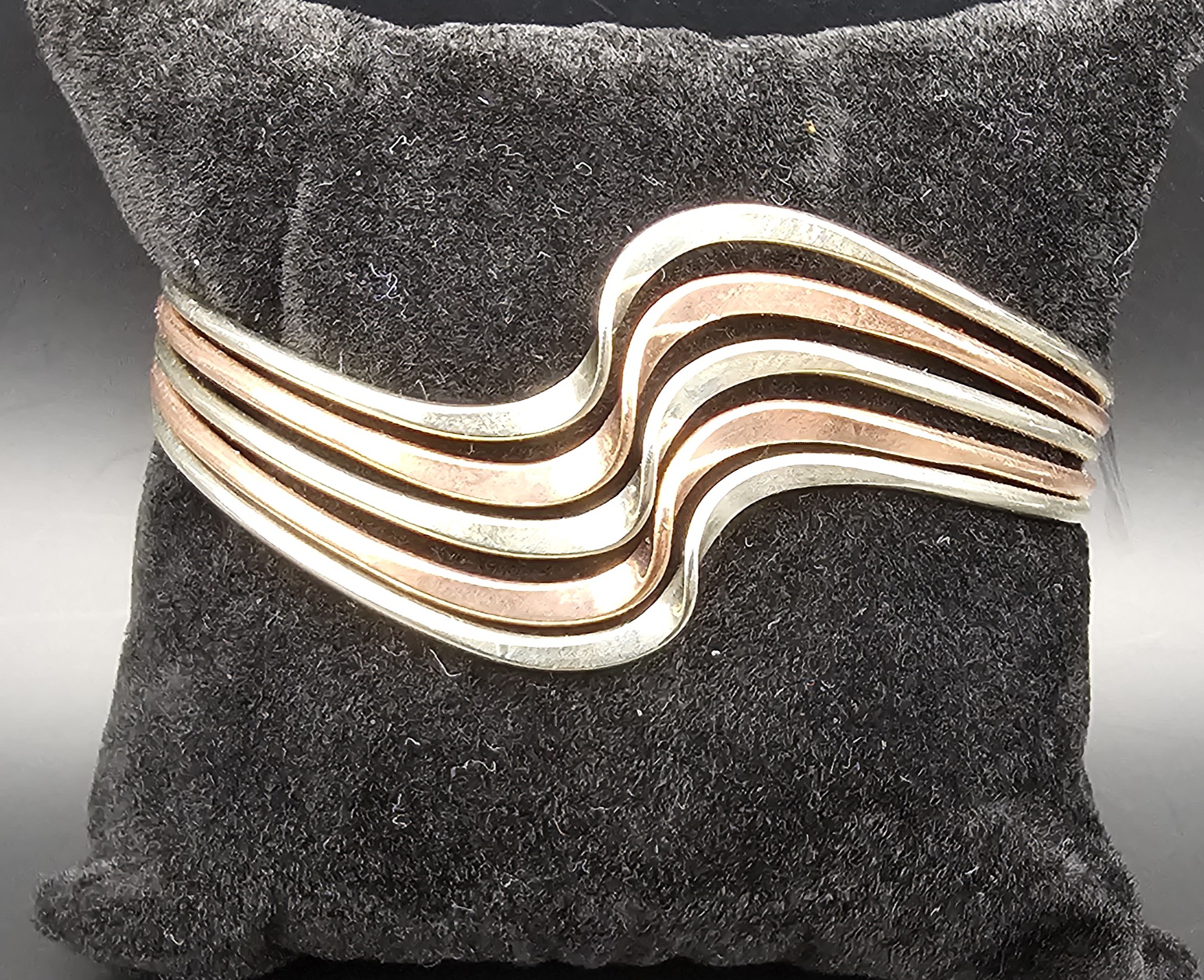 Elegant Wave Copper & Brass Bracelet