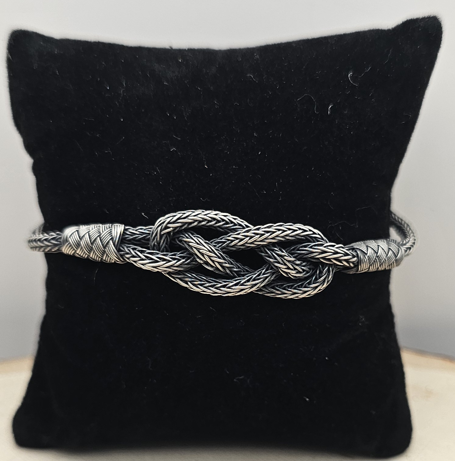 Exquisitely handcrafted Infinity Knot Bracelet