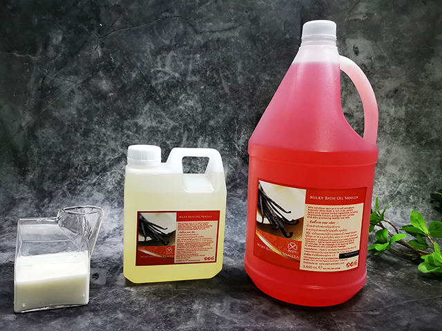 Milky Bath Oil Vanilla มิลกี้บาธออย กลิ่น วนิลา (น้ำนมนวดตัว,น้ำนมแช่อาบ)