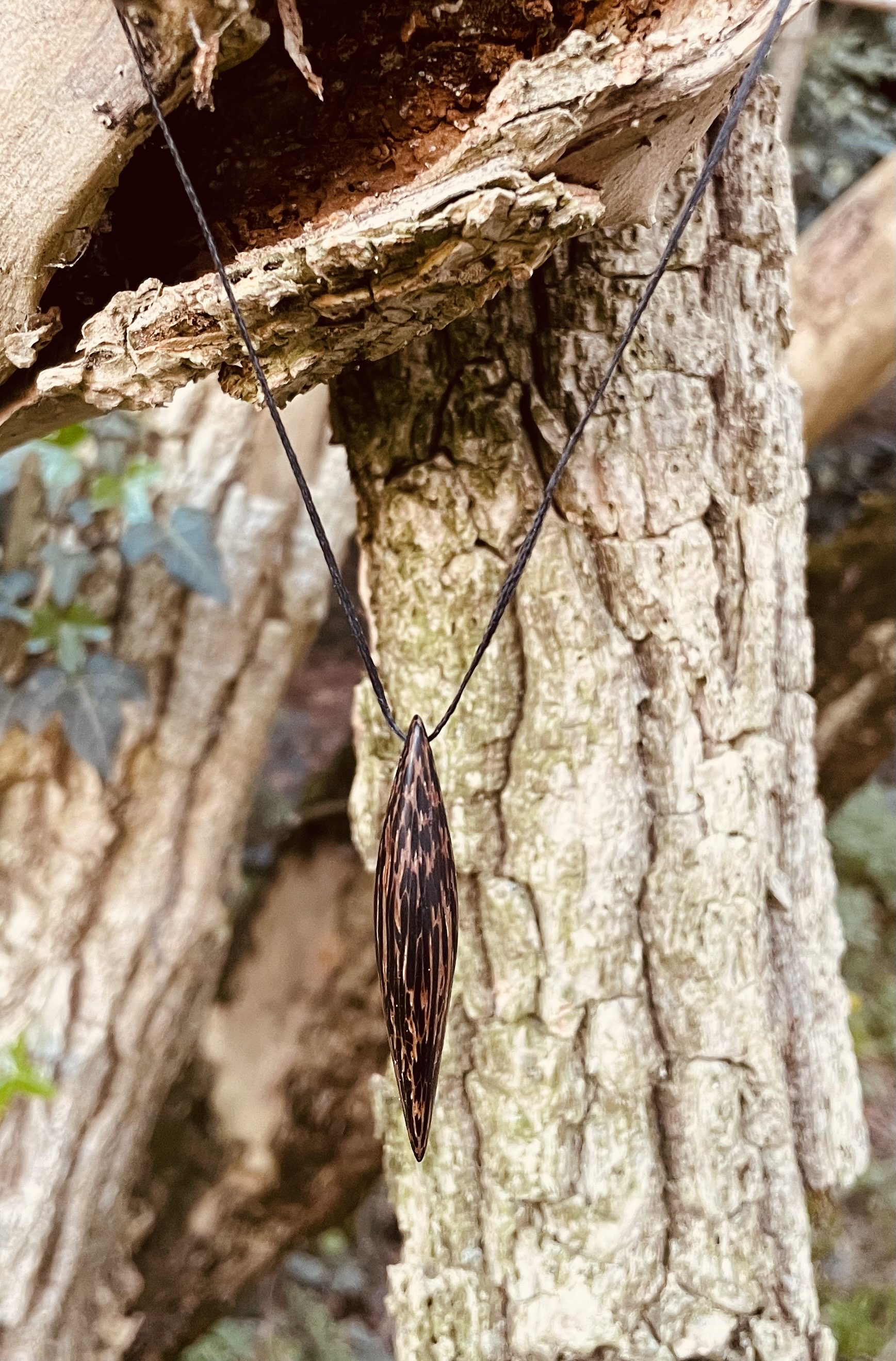Collier ~ PalmO ~  { Palmier Noir } 