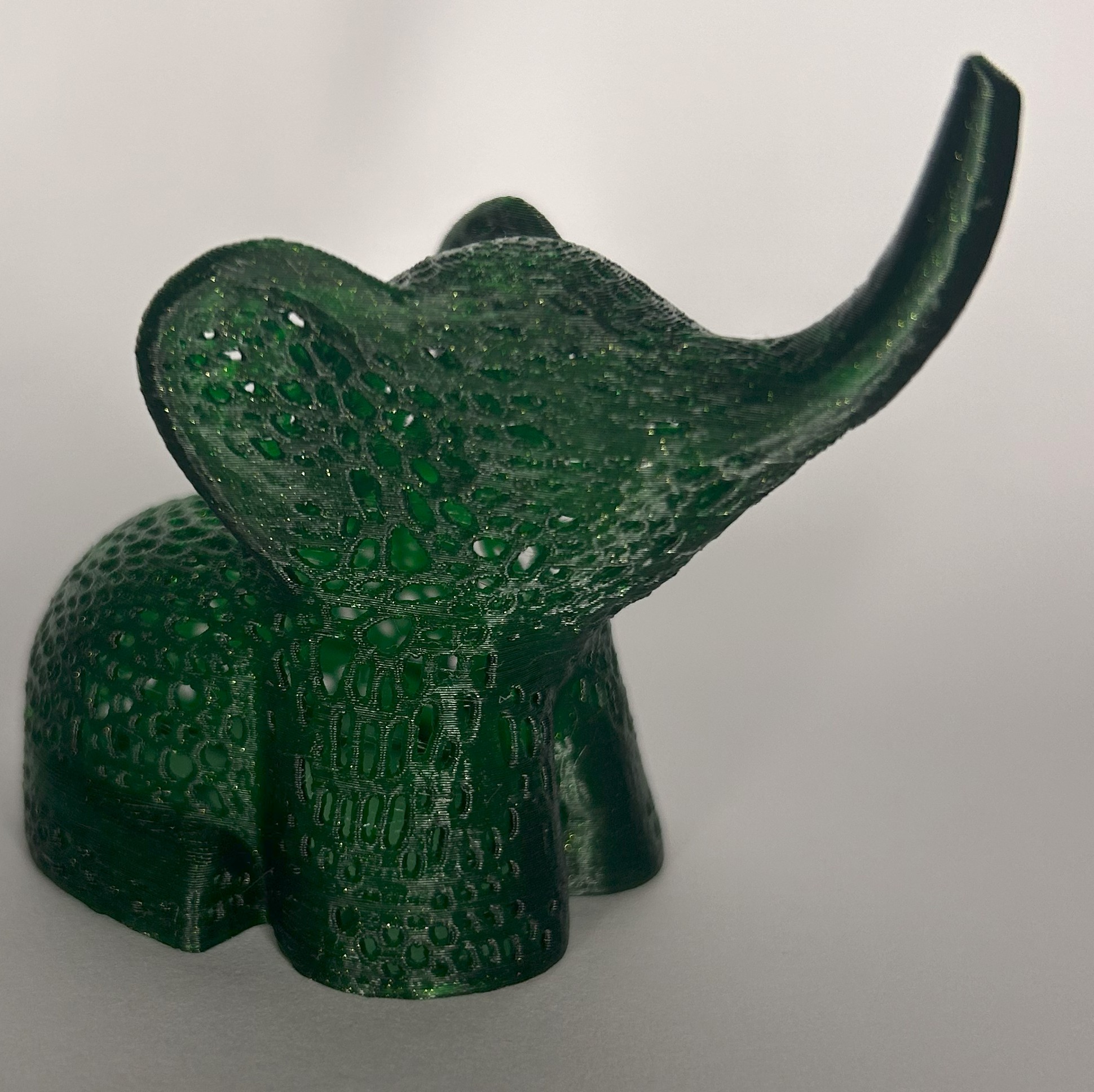 Olifantje Voronoi patroon groen en blauw