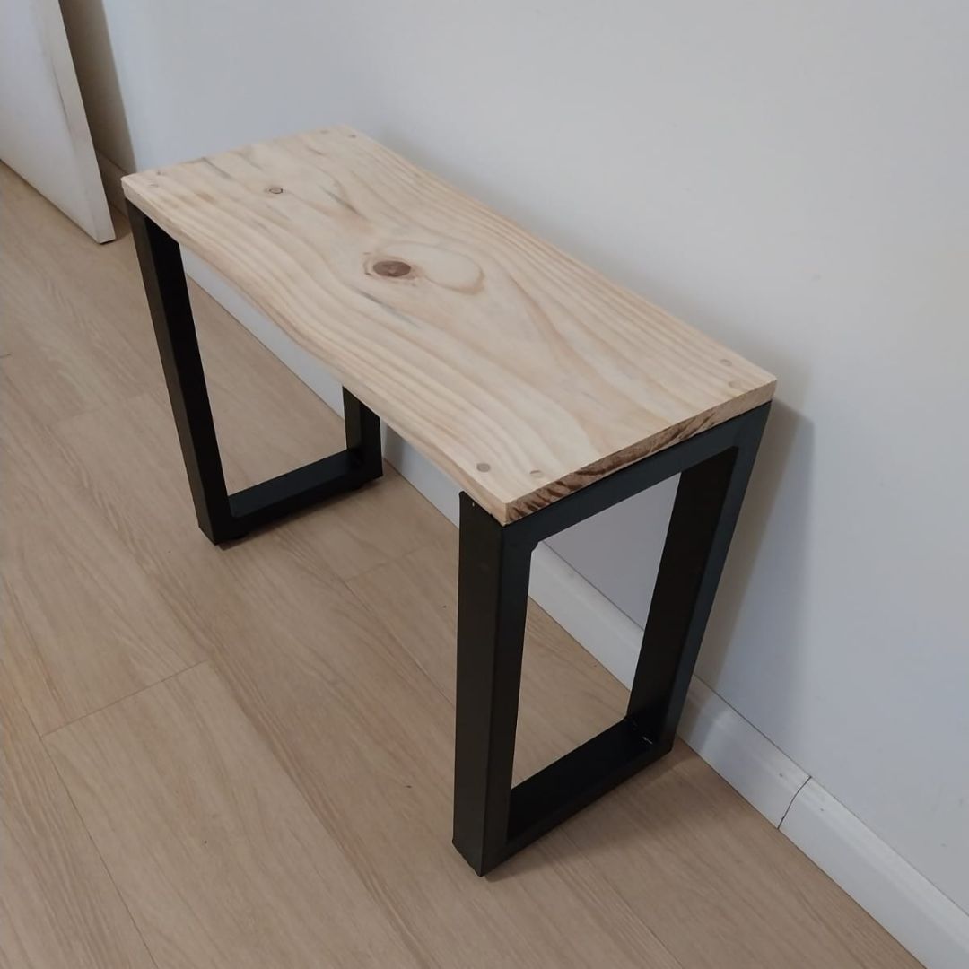 Banco Industrial Rústico Assento Madeira Maciça Pinus E Aço