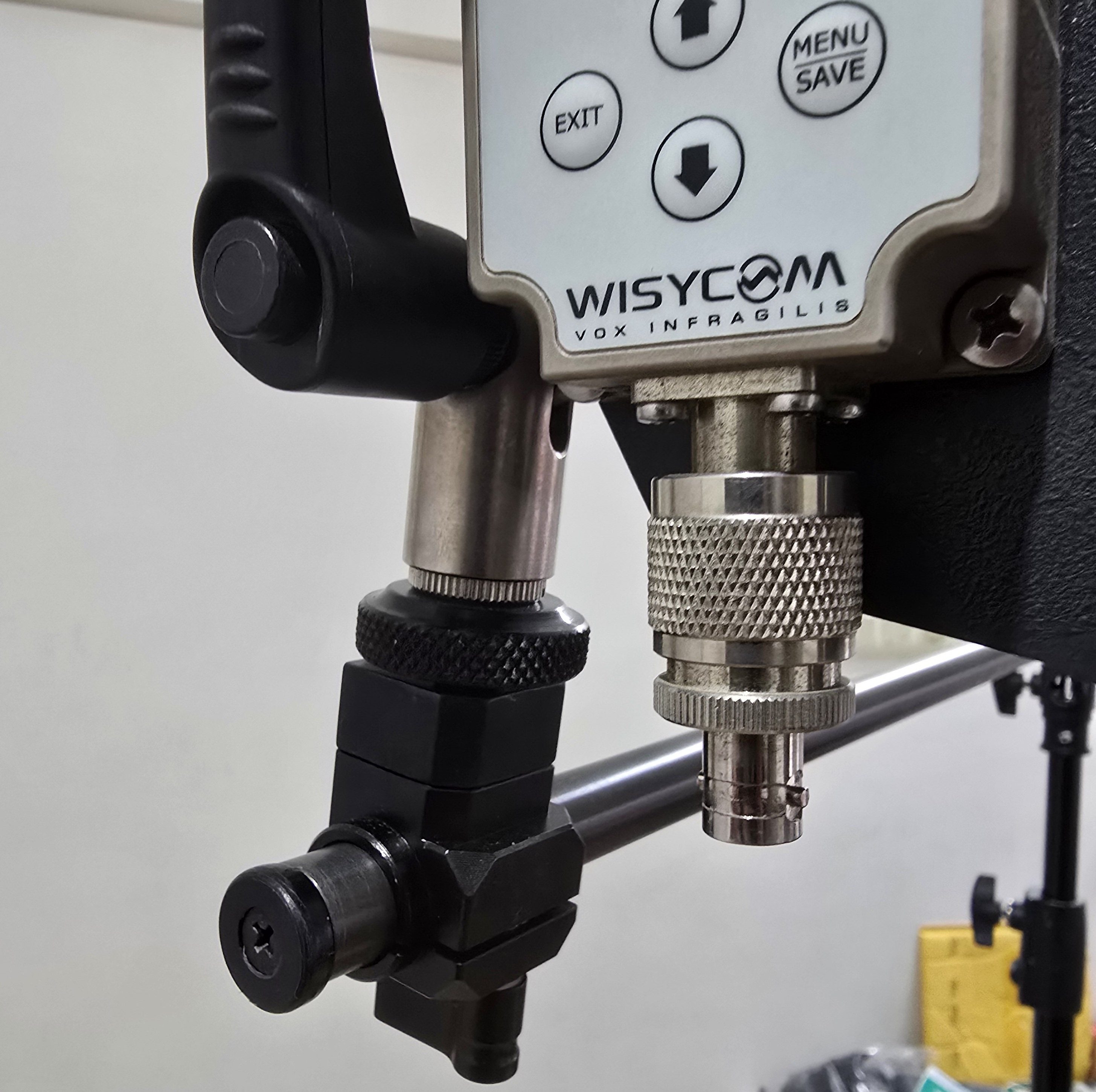 Antenna Mounting Crossbar