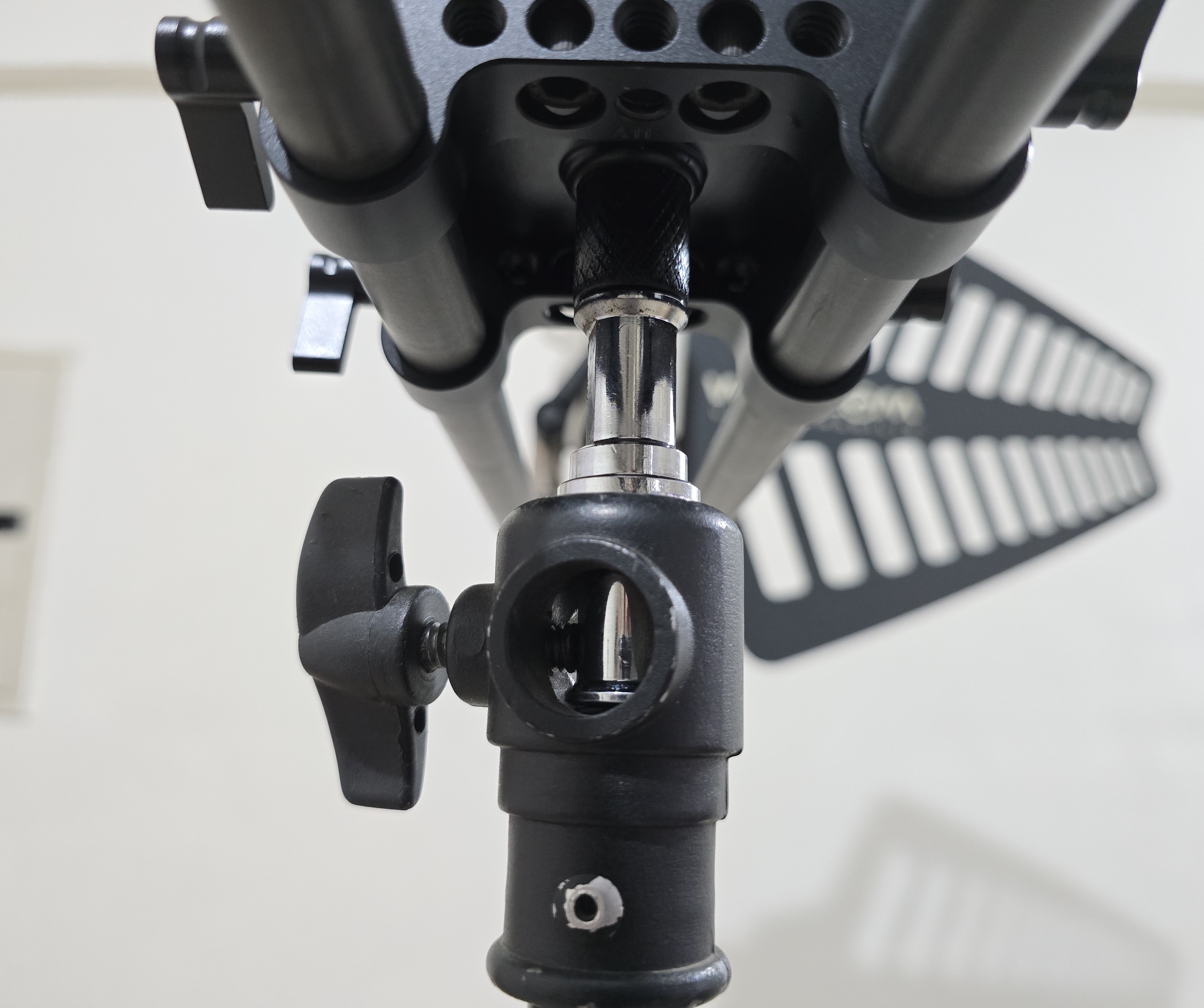 Antenna Mounting Crossbar