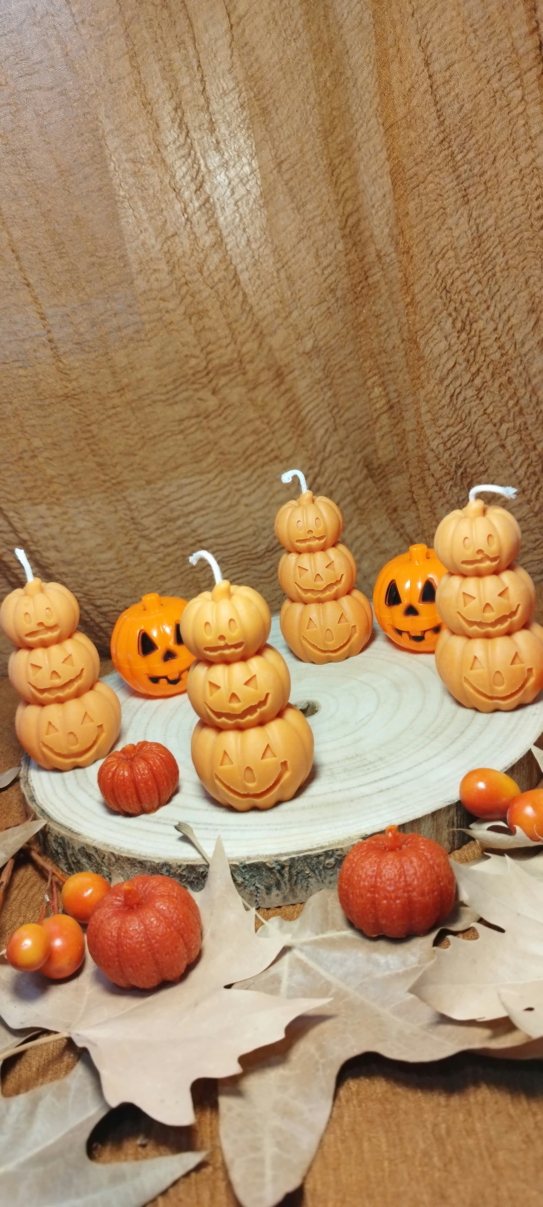 Velas de soja , trio de calabazas apiladas