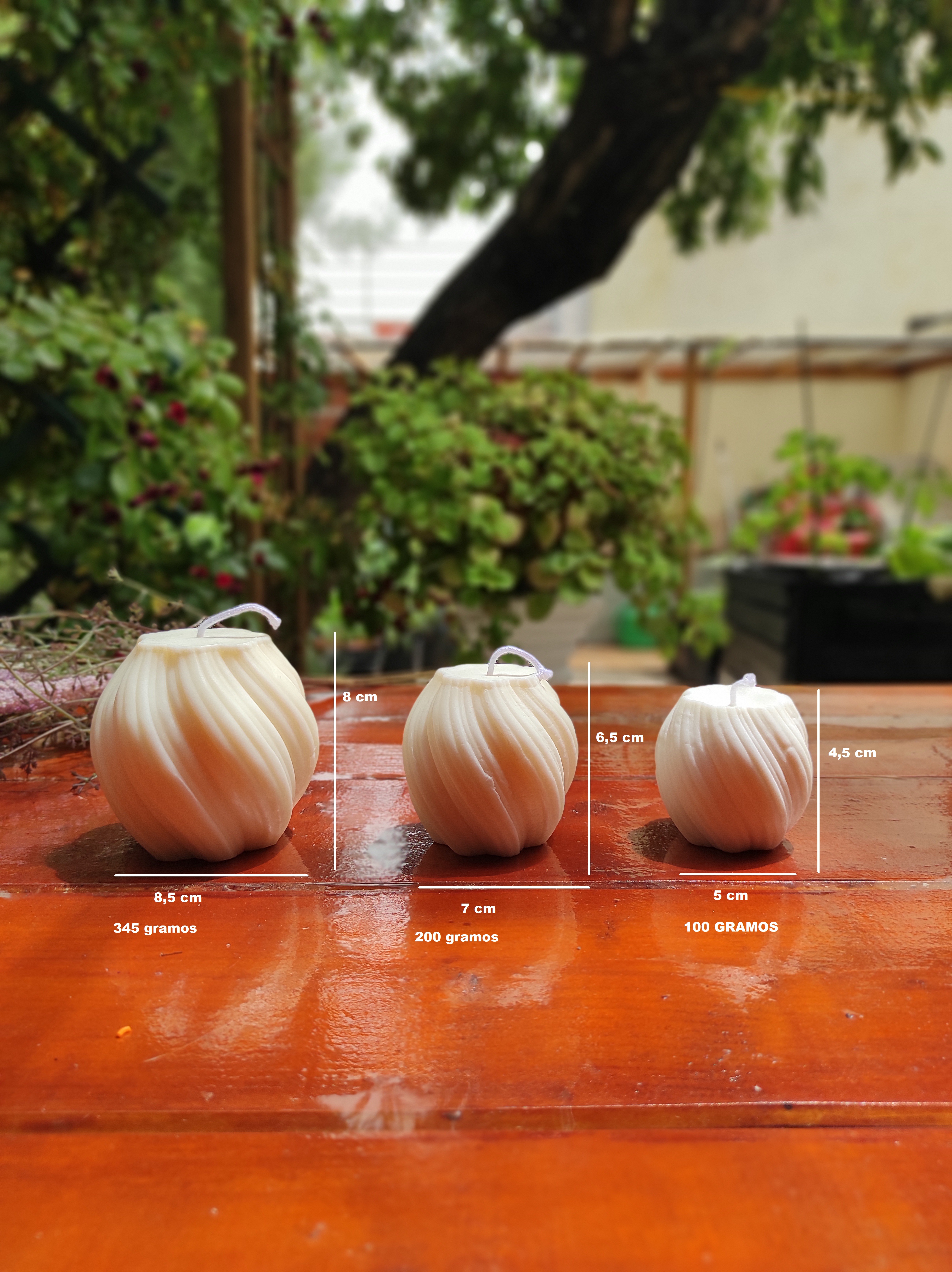 Velas de soja de forma geométrica irregular de ondas